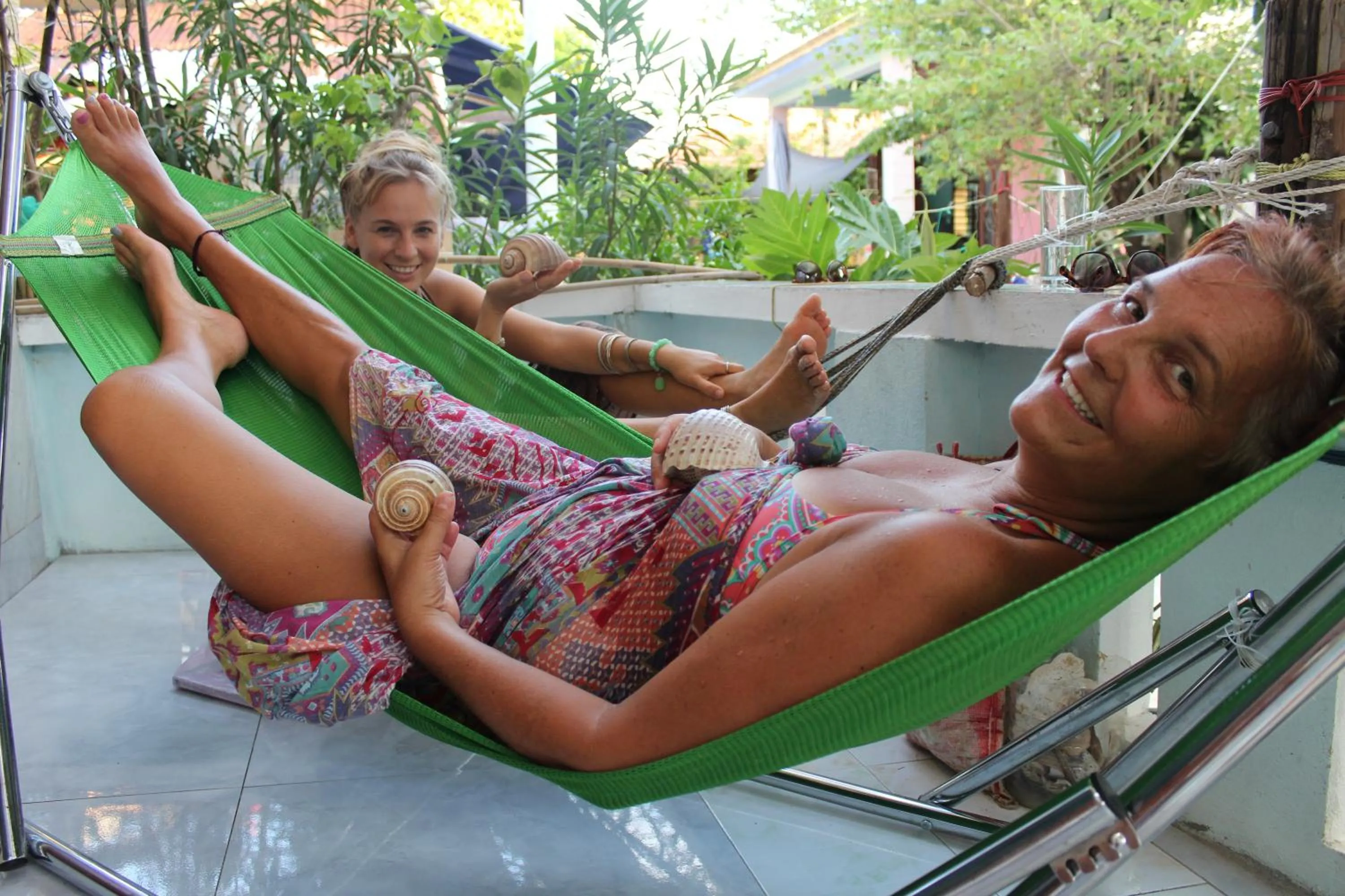 group of guests in Cham Island Smiles Homestay