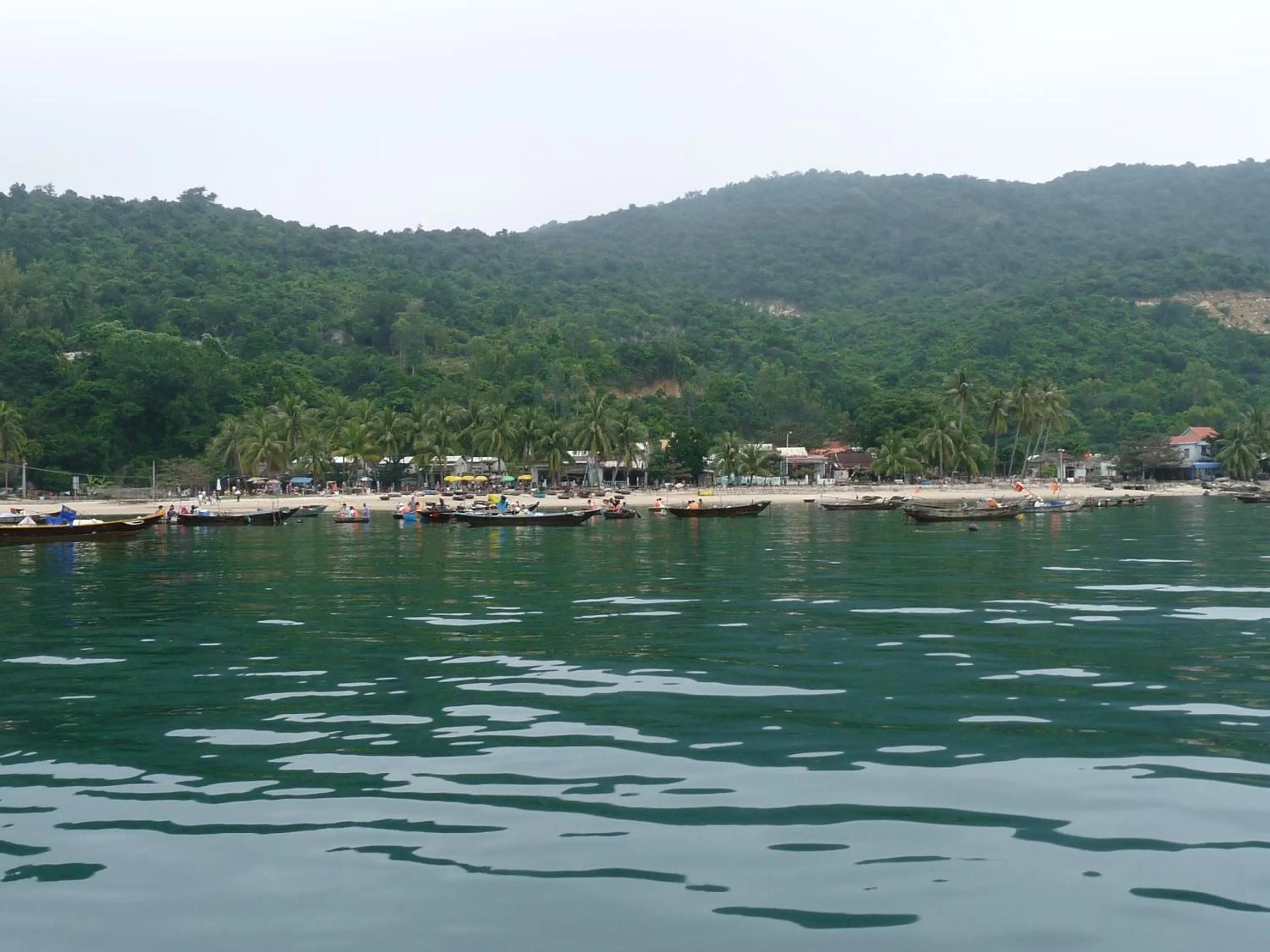 Beach in Cham Island Smiles Homestay