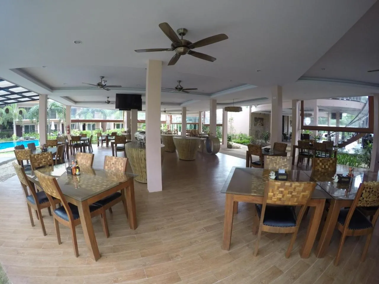Dining area in Chivatara Resort Bang Tao Beach Phuket - SHA