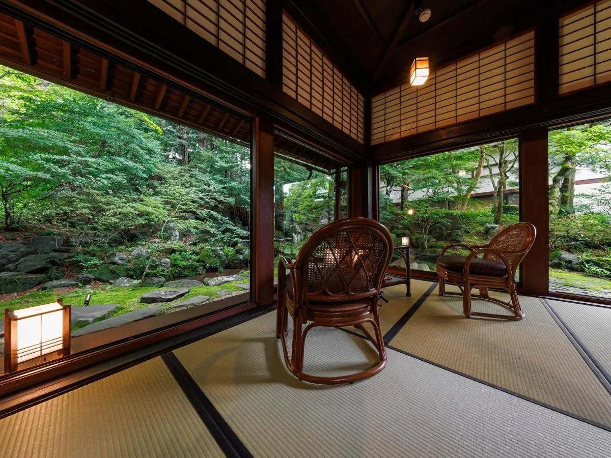 Lounge or bar in Suwa Grand Shrine Kameya Inn