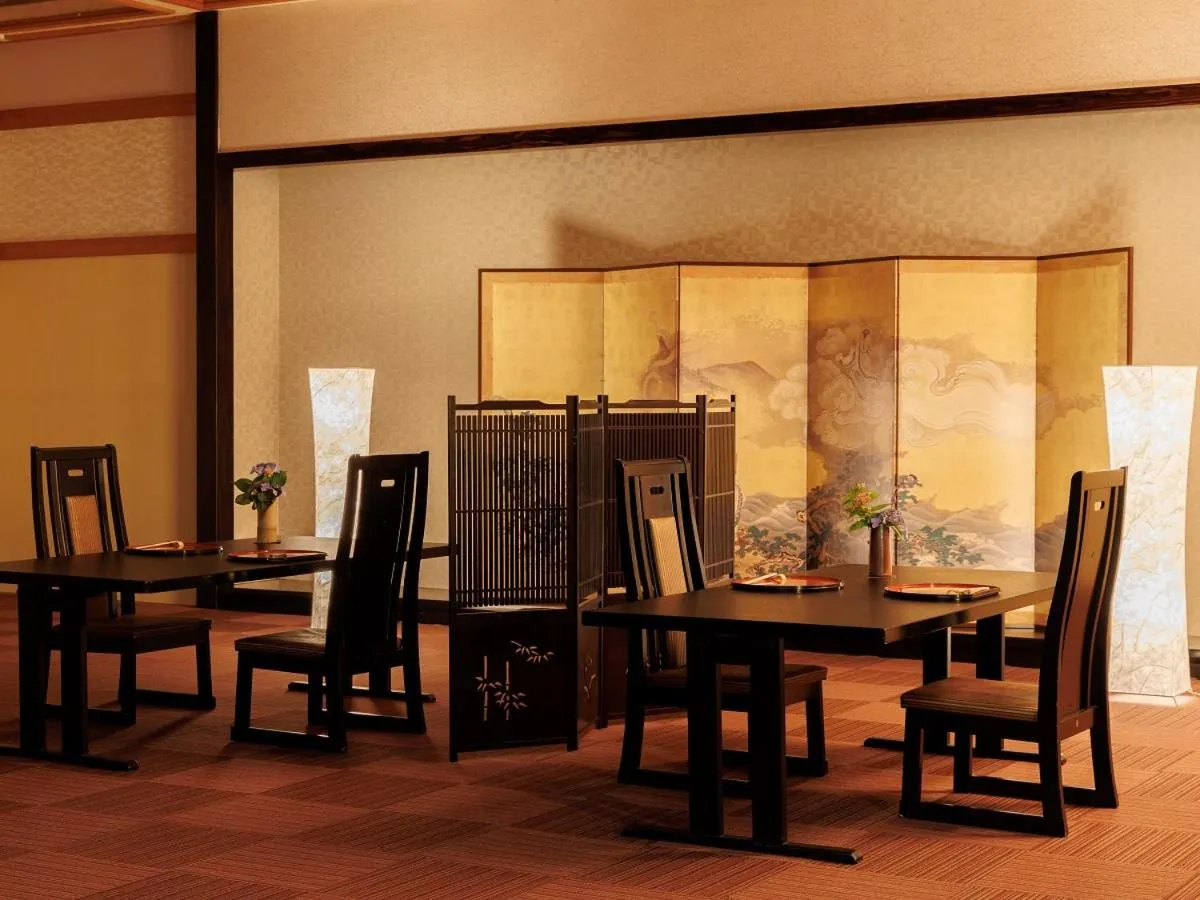 Restaurant/places to eat in Suwa Grand Shrine Kameya Inn