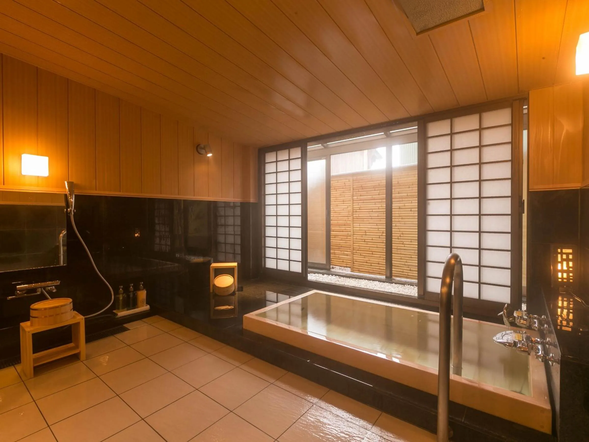 Hot Spring Bath in Suwa Grand Shrine Kameya Inn