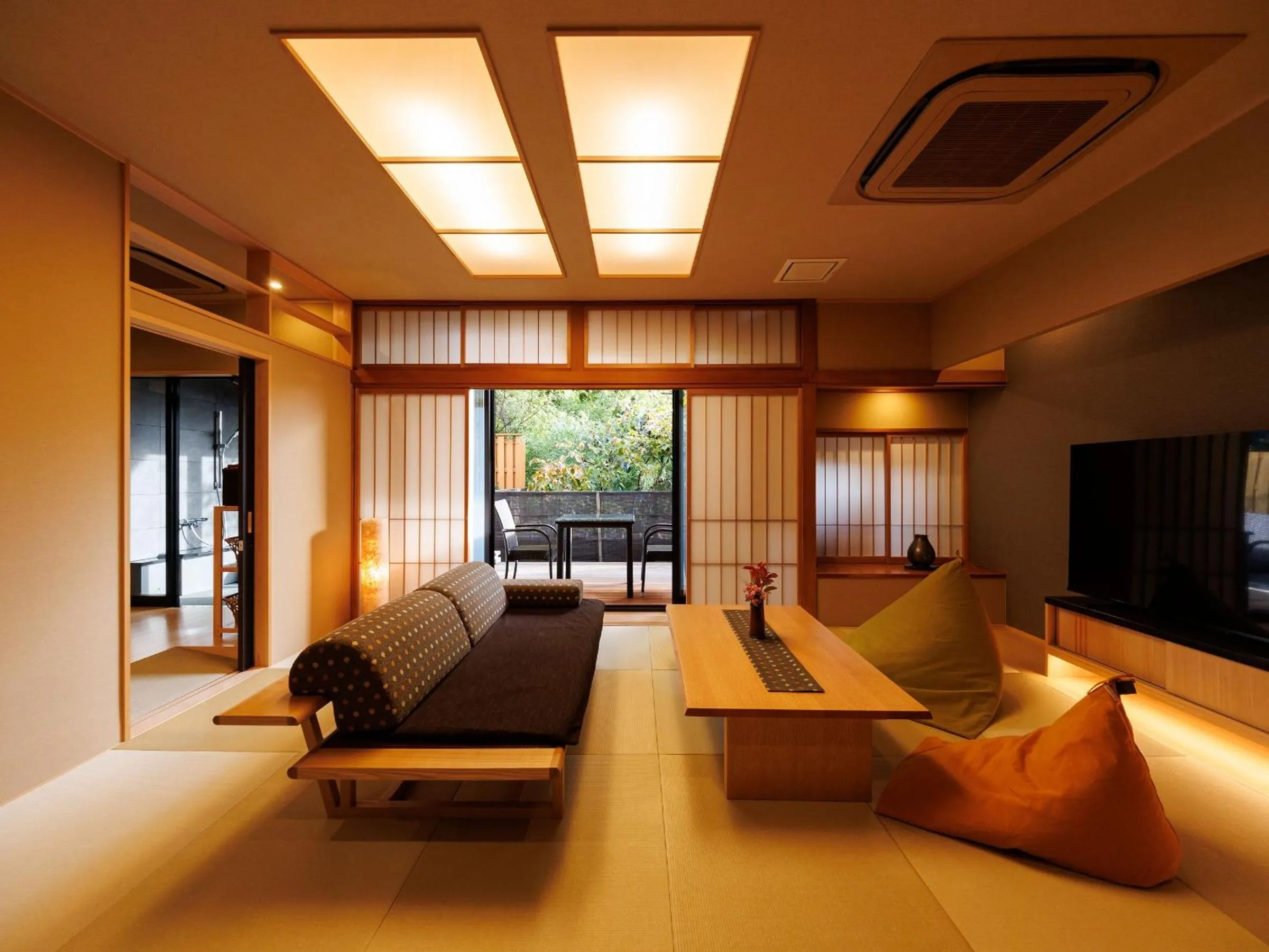 Balcony/Terrace in Suwa Grand Shrine Kameya Inn