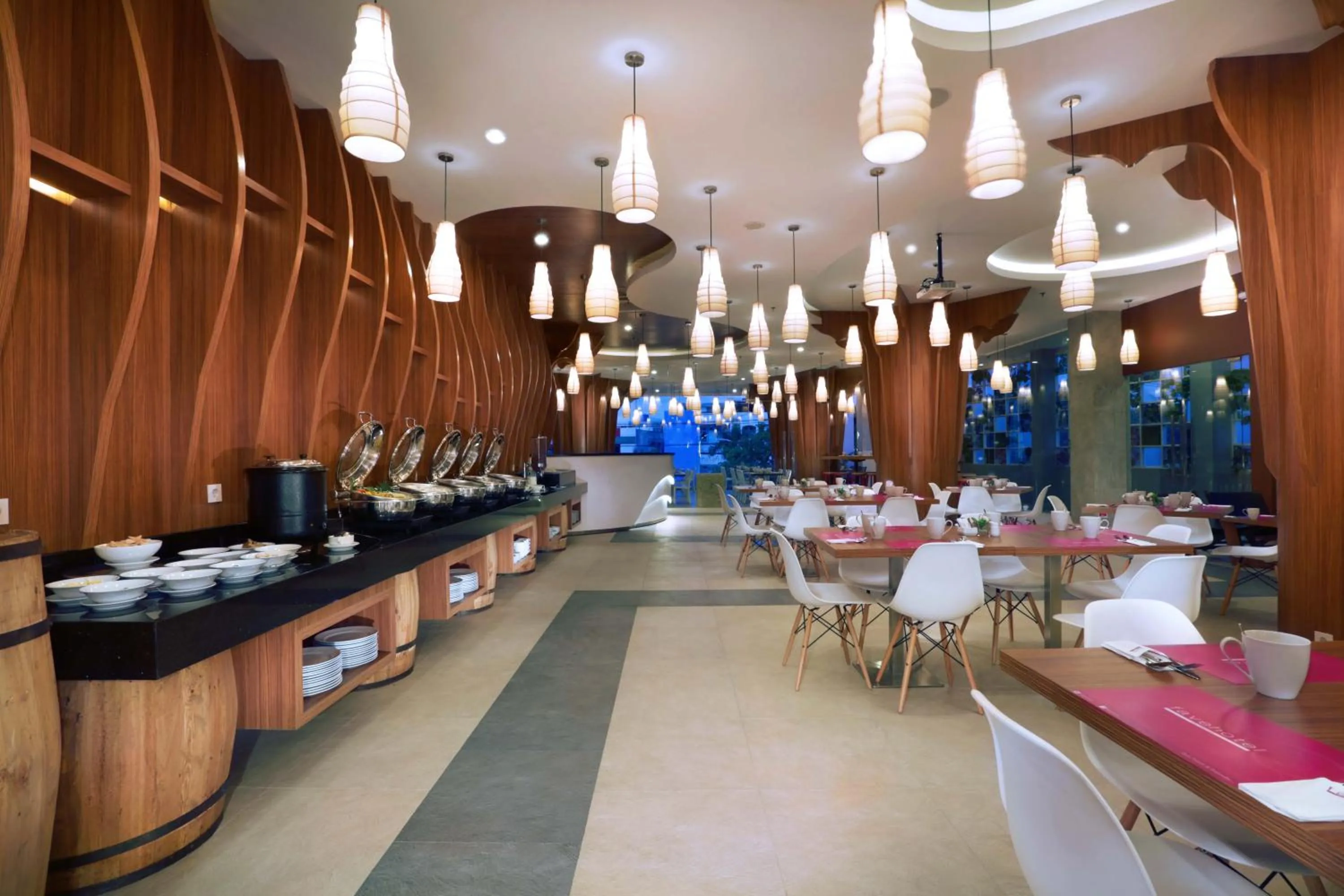 Restaurant/places to eat in favehotel Ahmad Yani Banjarmasin
