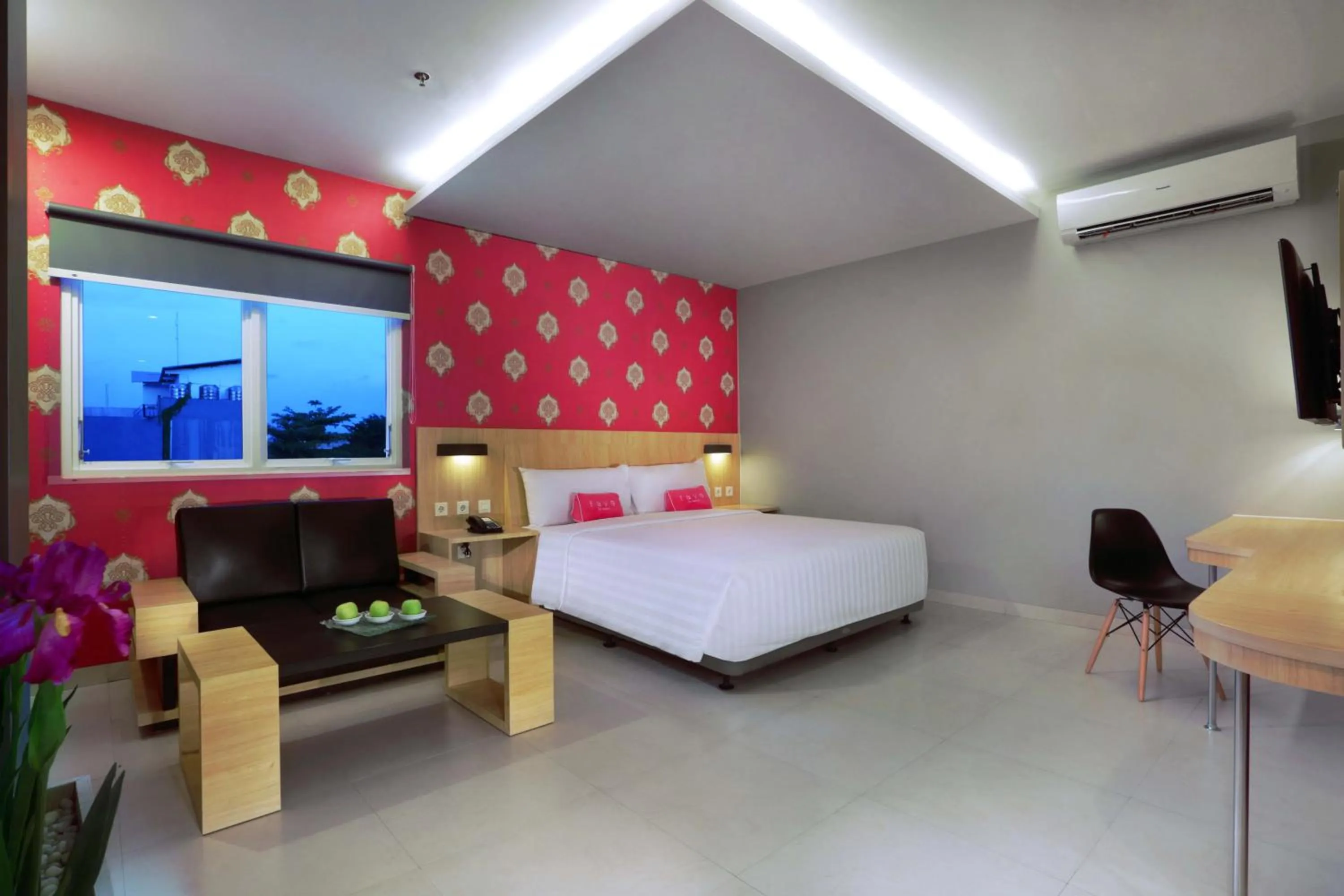 Photo of the whole room, Bed in favehotel Ahmad Yani Banjarmasin