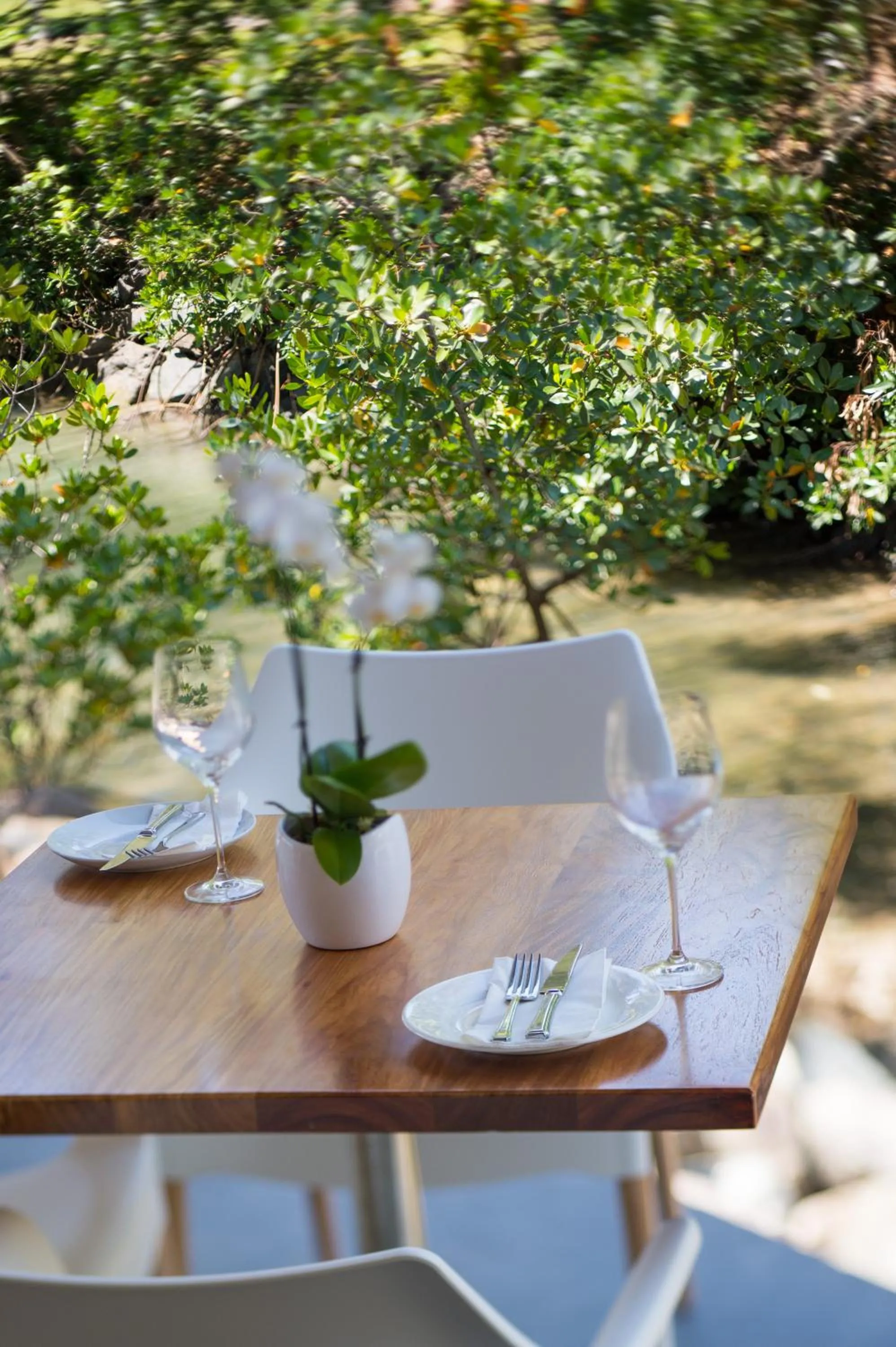 Restaurant/places to eat in Heart Hotel and Gallery Whitsundays