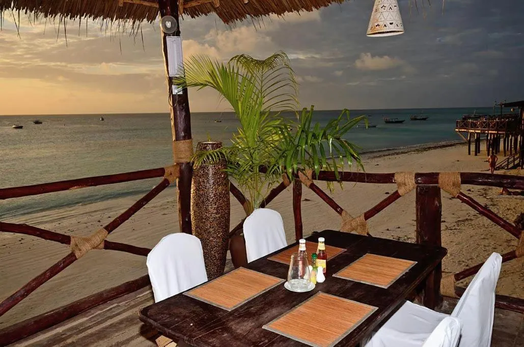 Restaurant/places to eat in Zanzibar Ocean View Hotel