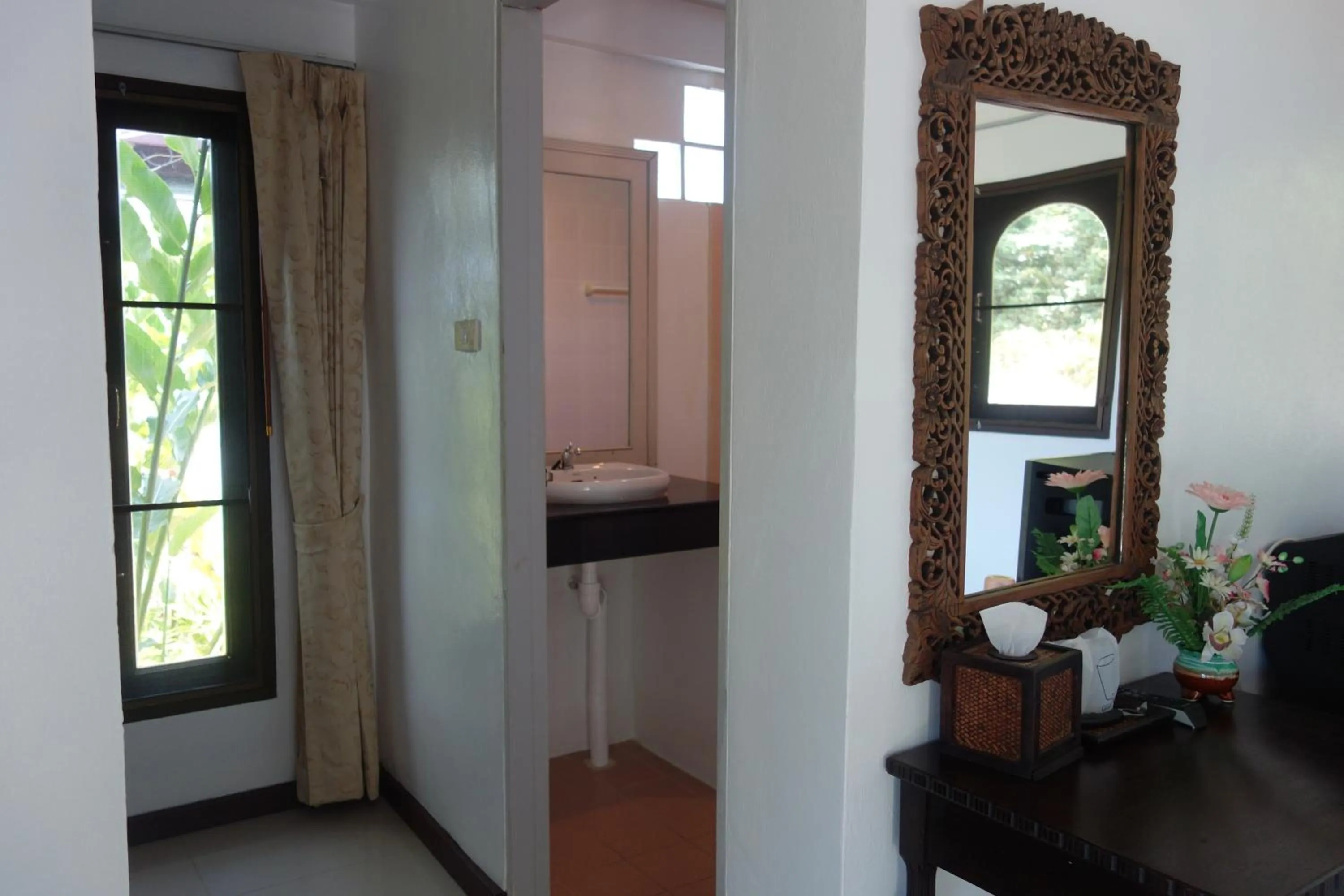 Photo of the whole room in Khaolak Hillside Villa