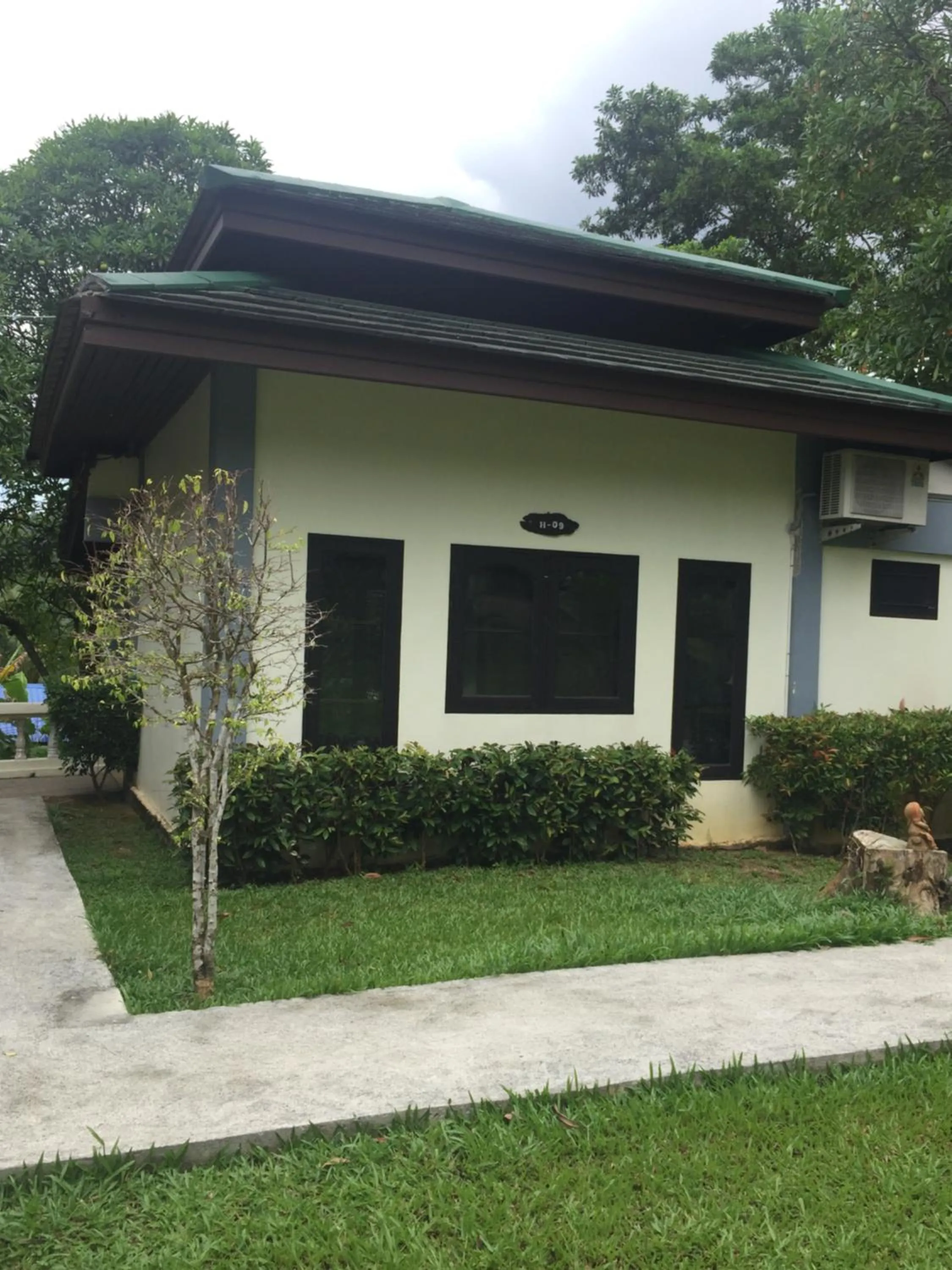 Property building in Khaolak Hillside Villa