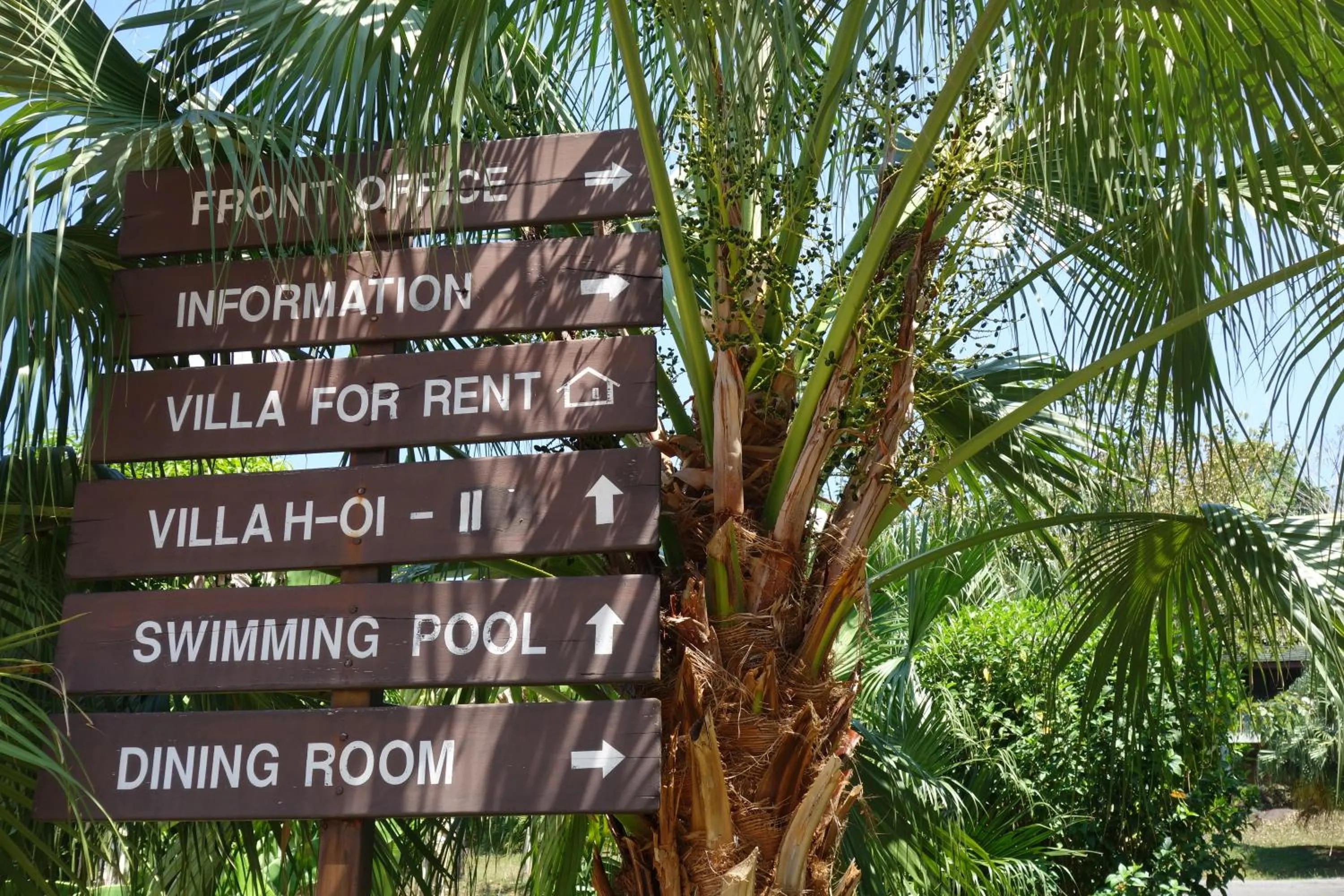 Logo/Certificate/Sign in Khaolak Hillside Villa