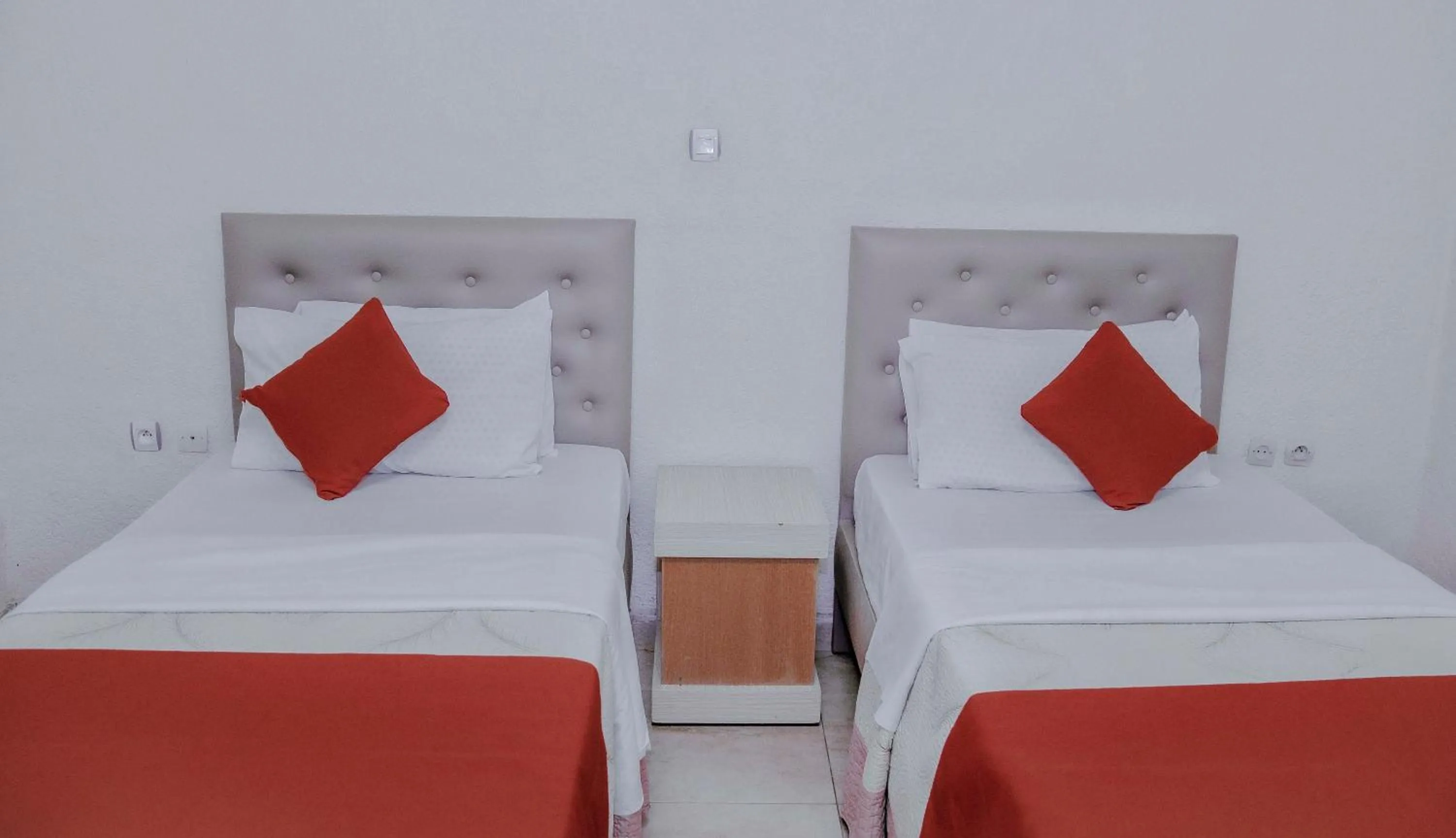 Bedroom, Bed in Martin Aviator Hotel