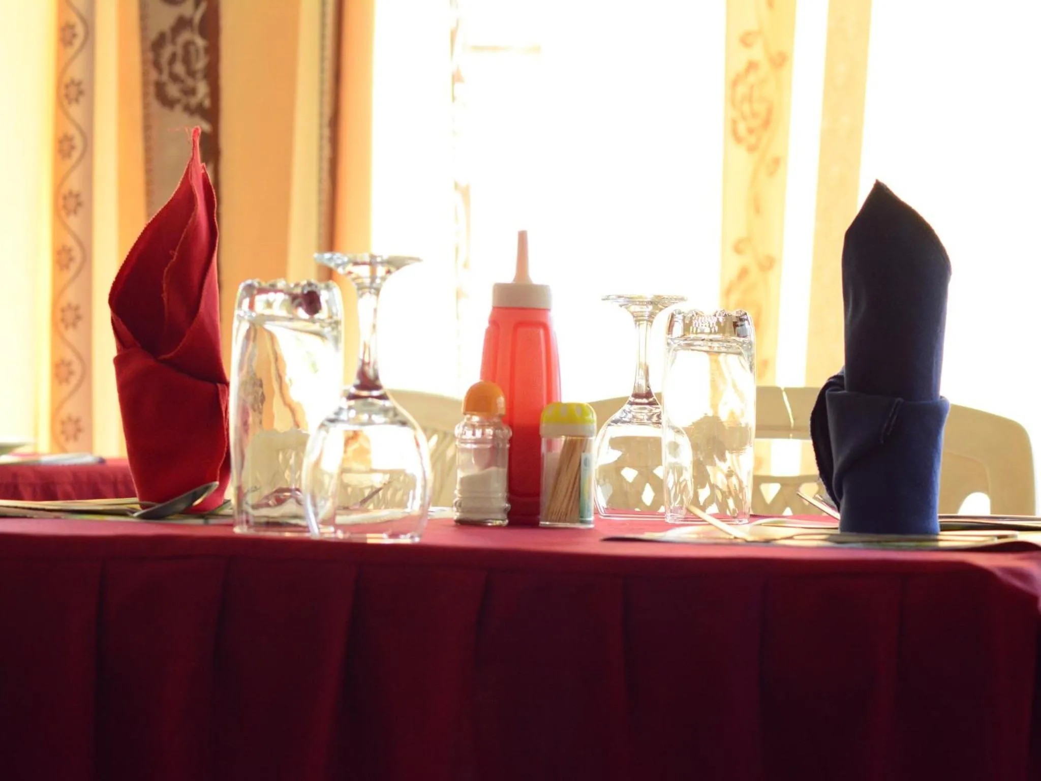 Restaurant/places to eat in Martin Aviator Hotel