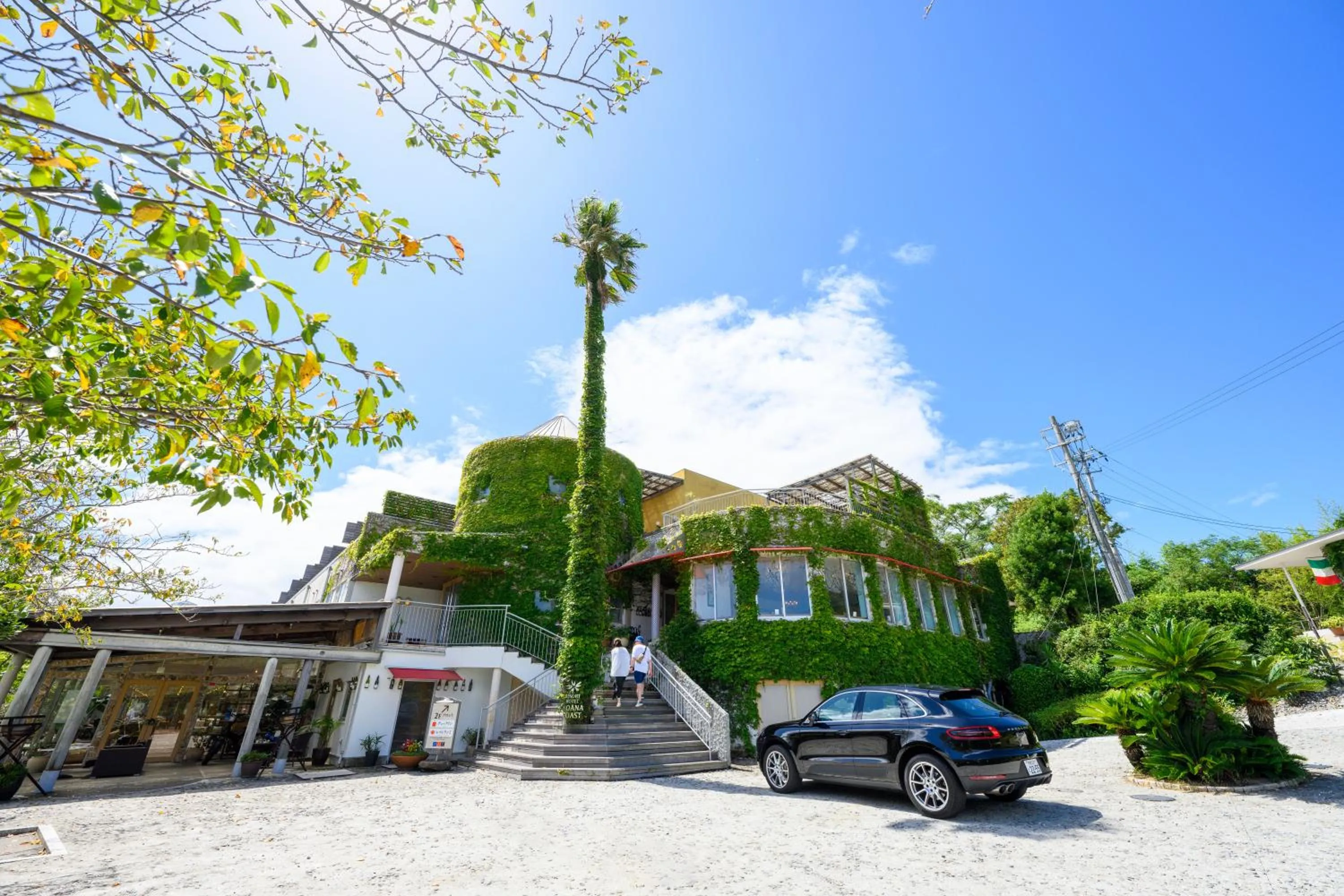 Property building in Resort Hotel Moana Coast