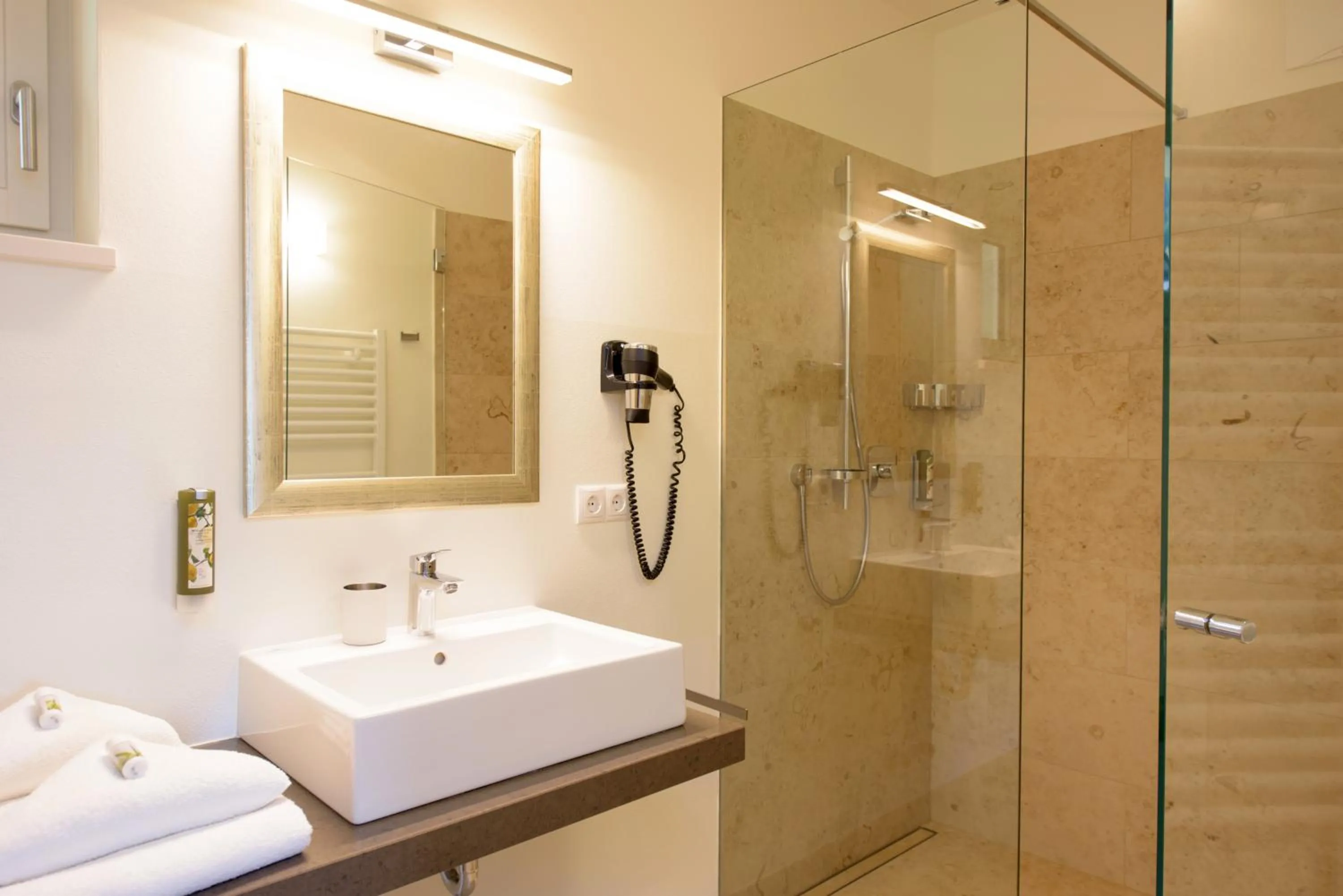 Bathroom in Brühl Suites&Residence