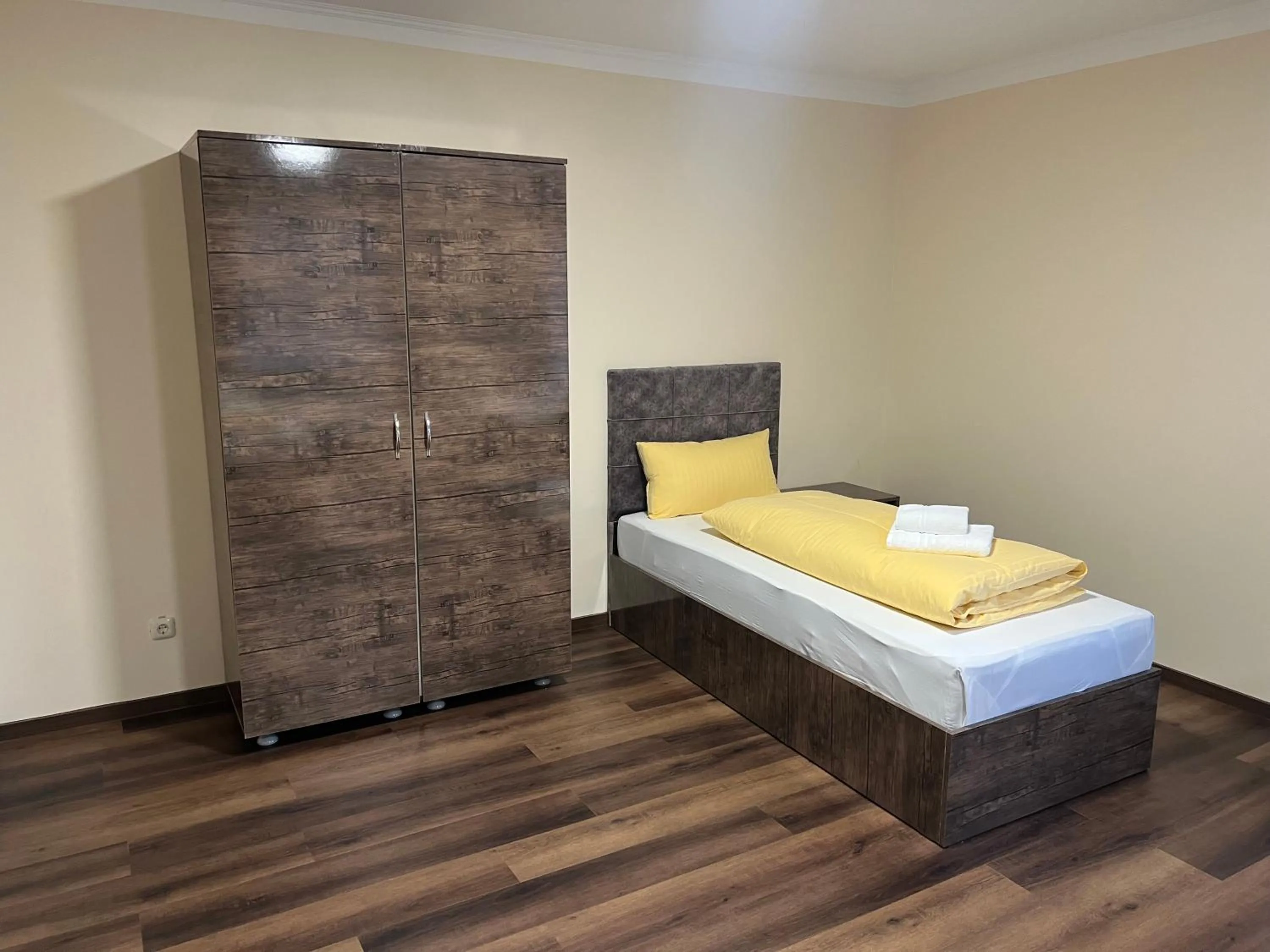 Bed in M&M Hotel - Seevetal