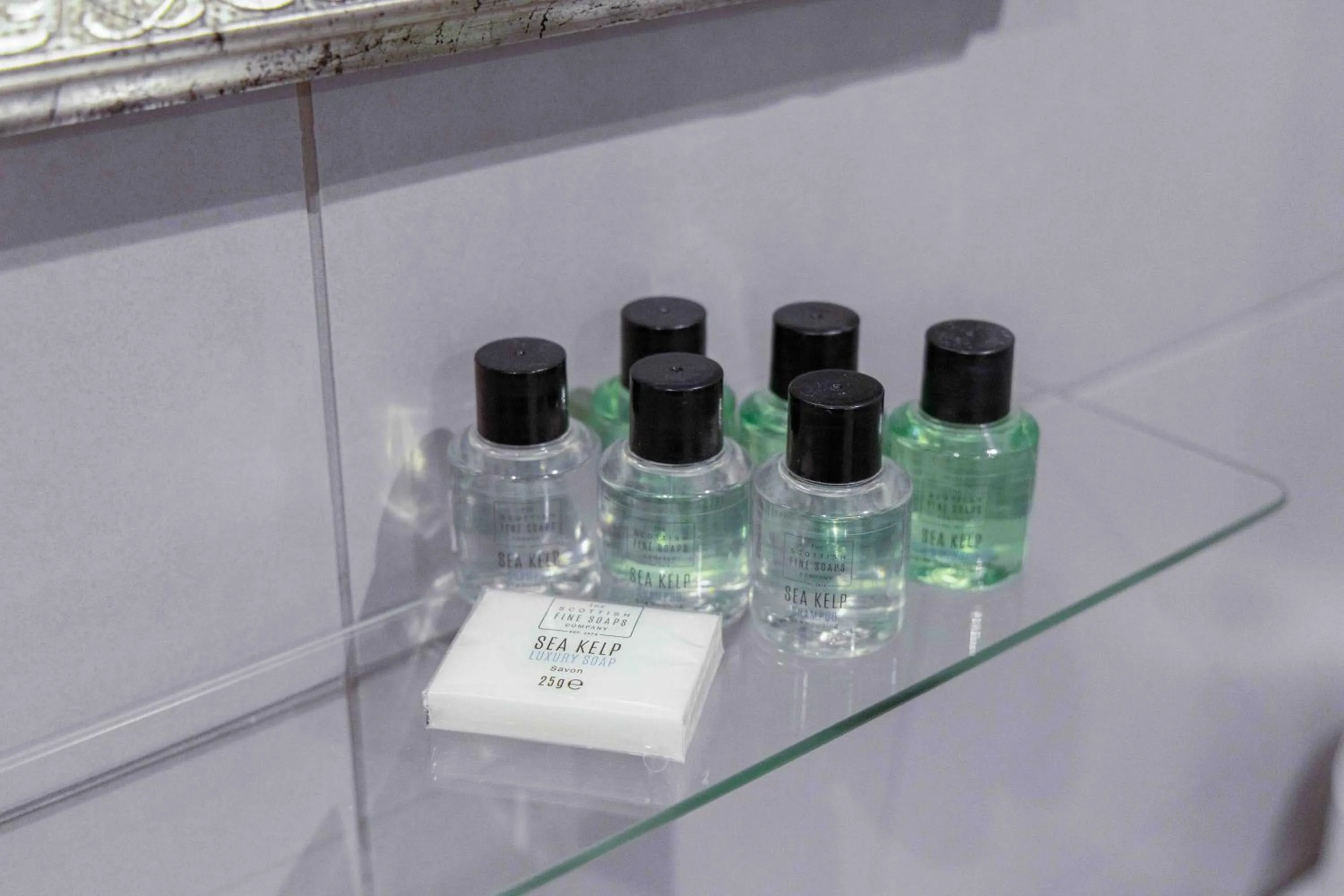 Bathroom in Sinclair's Rooms