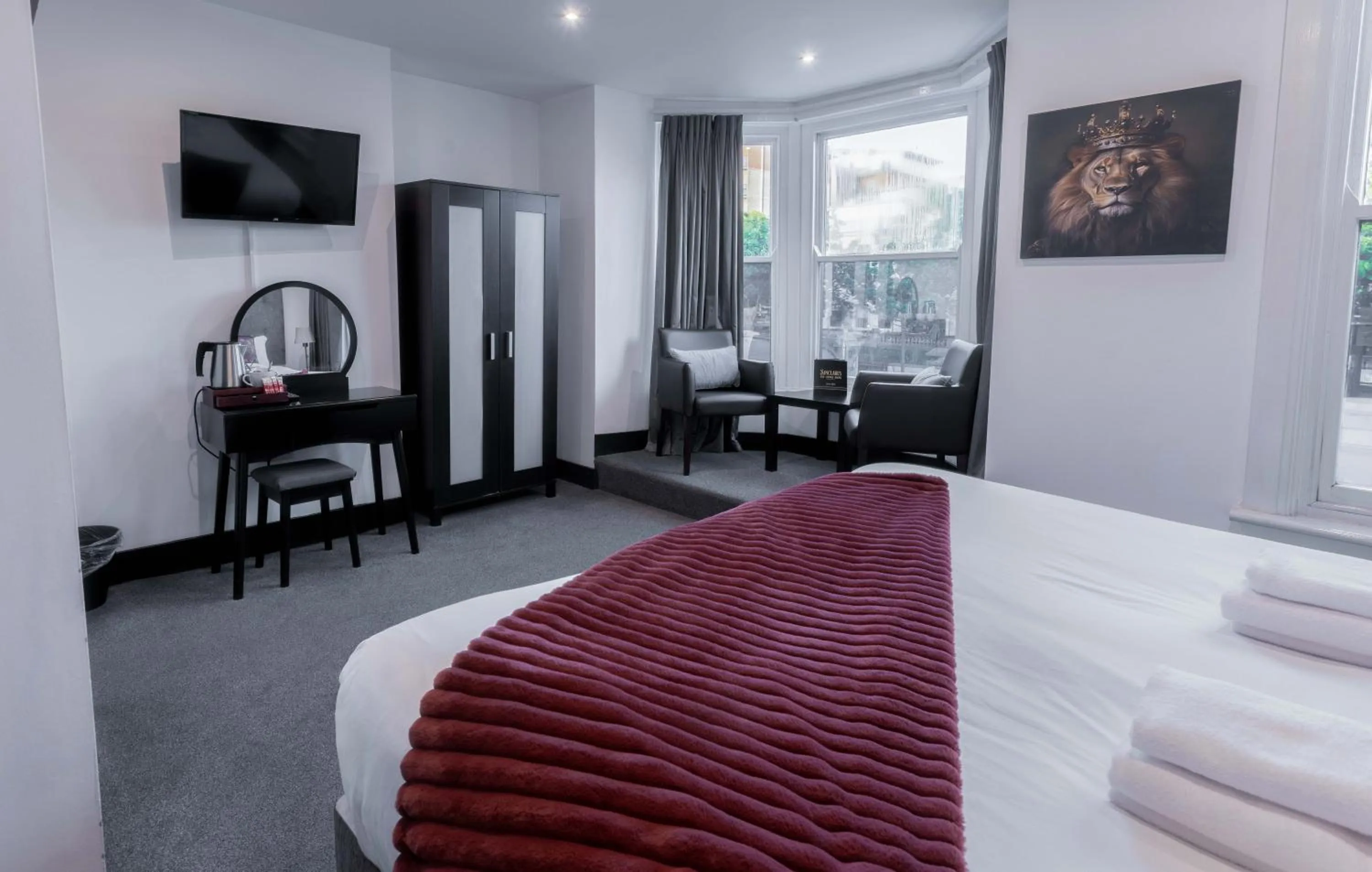 Bed in Sinclair's Rooms