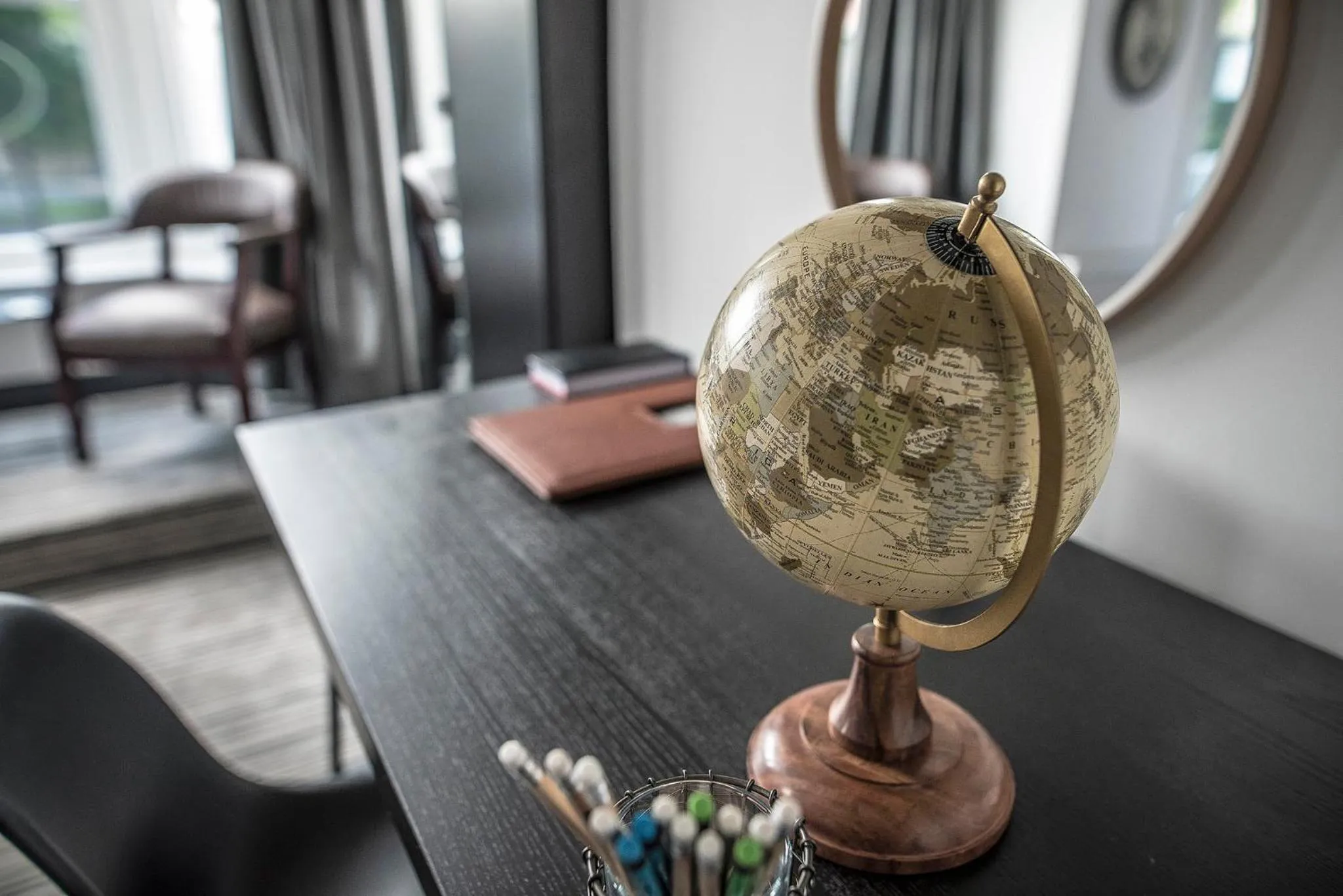 Decorative detail in Sinclair's Rooms