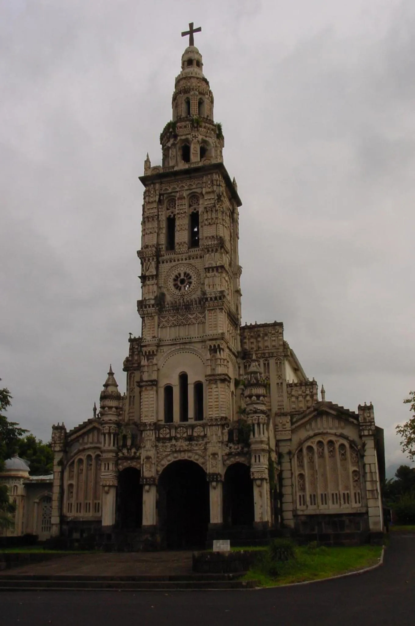 Nearby landmark in La Fournaise Hotel Restaurant