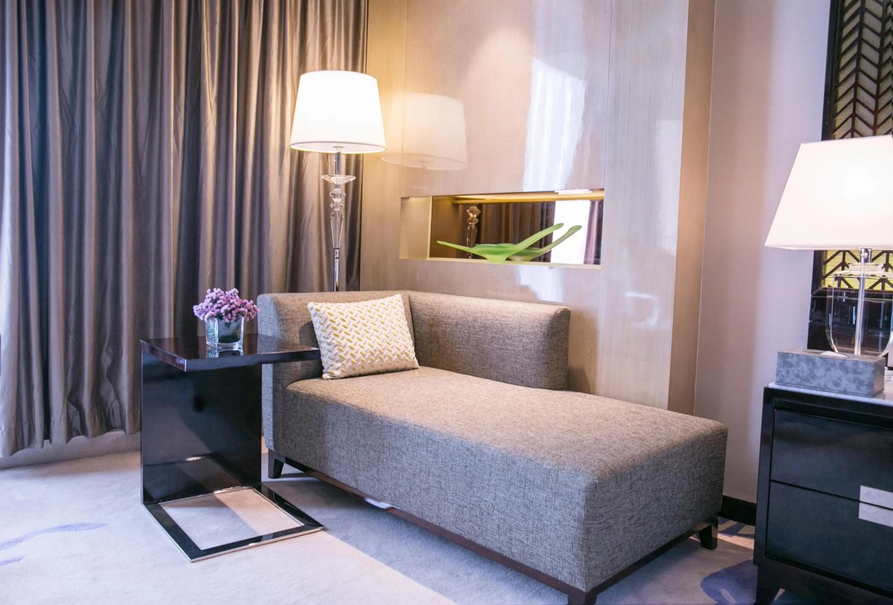 Living room in Hilton Haikou