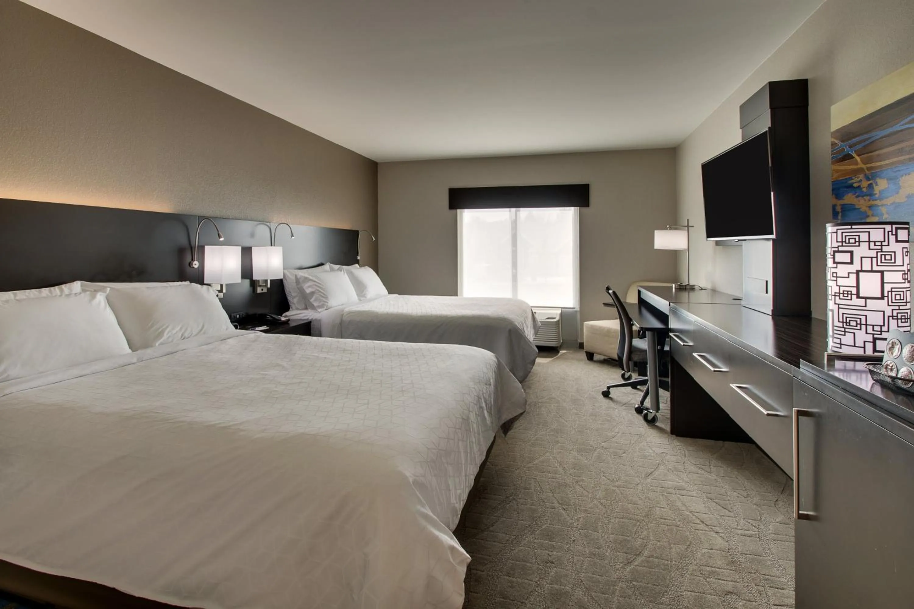 Photo of the whole room, Bed in Holiday Inn Express & Suites Lancaster East - Strasburg by IHG