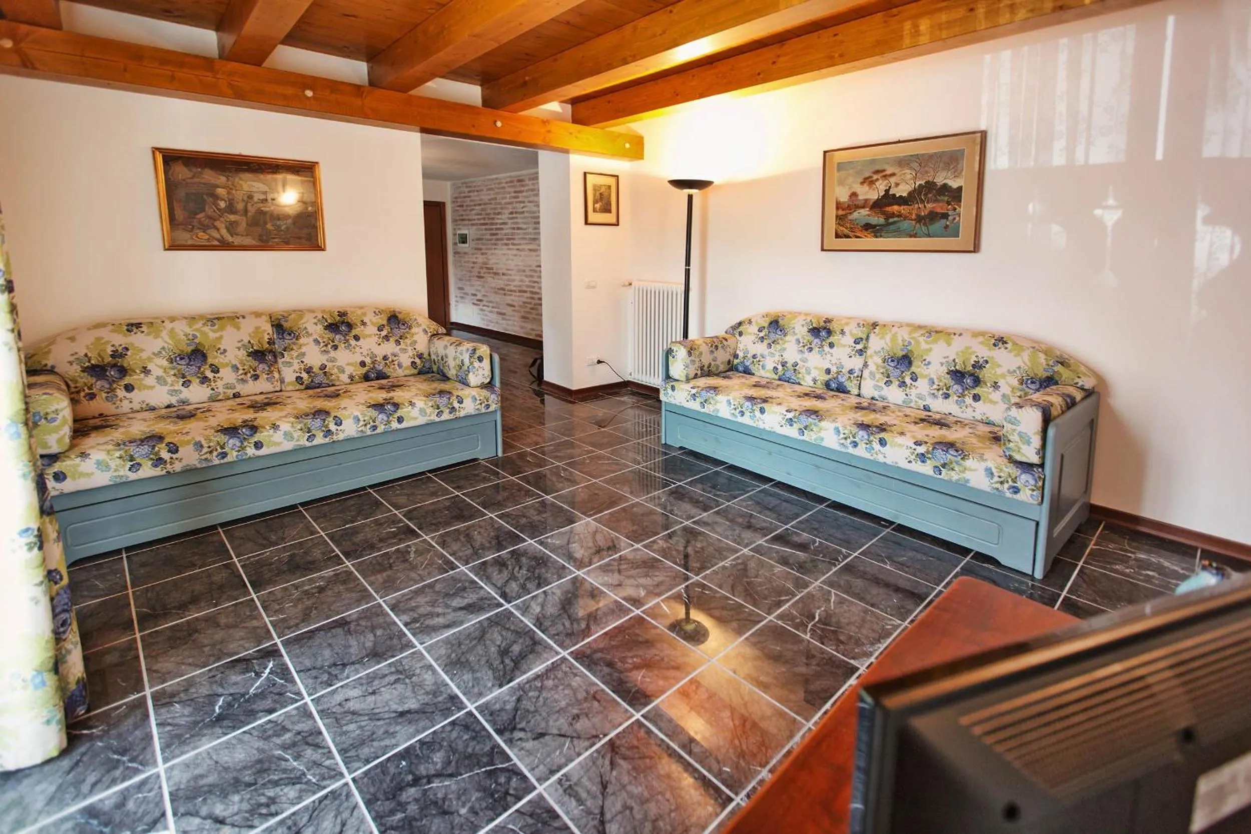 Living room in Albergo Diffuso "Col Gentile" Socchieve