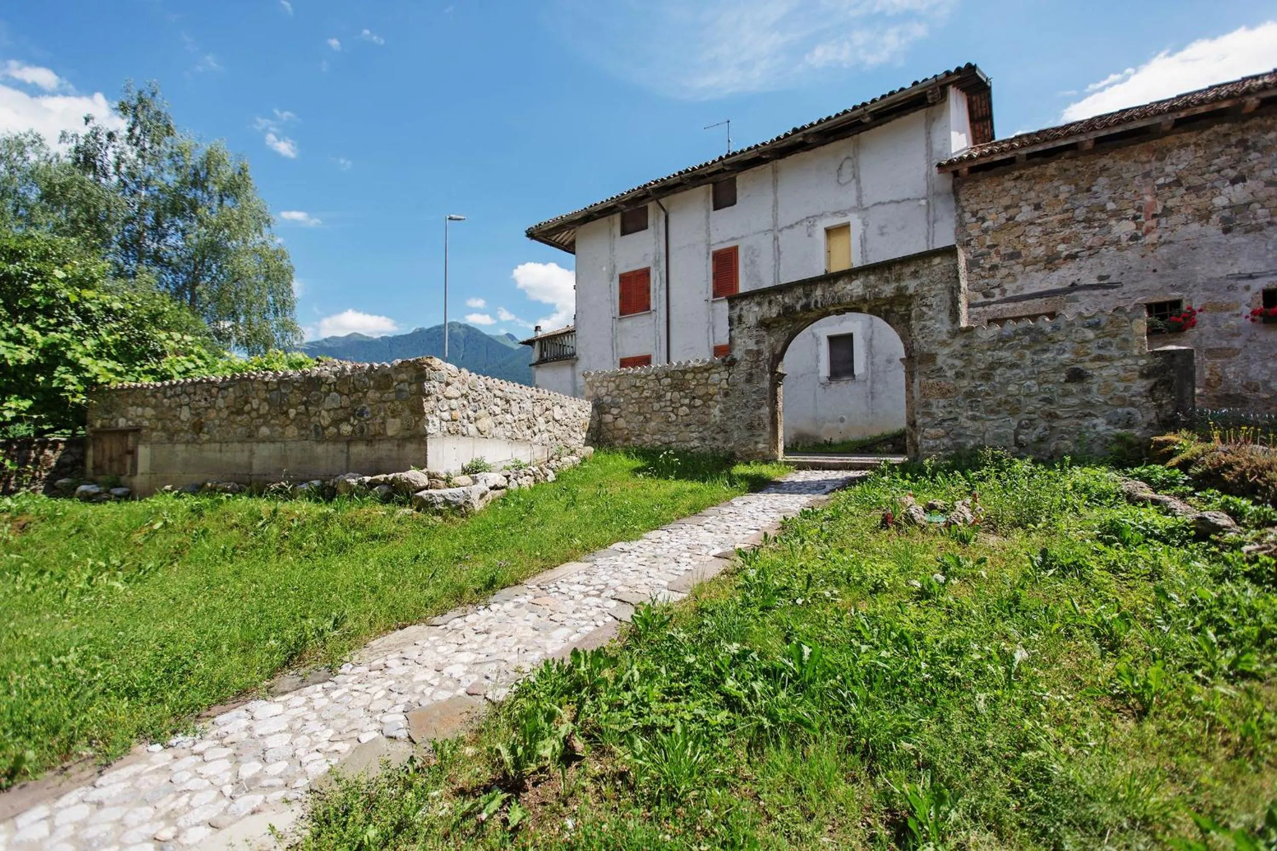 Decorative detail in Albergo Diffuso "Col Gentile" Socchieve