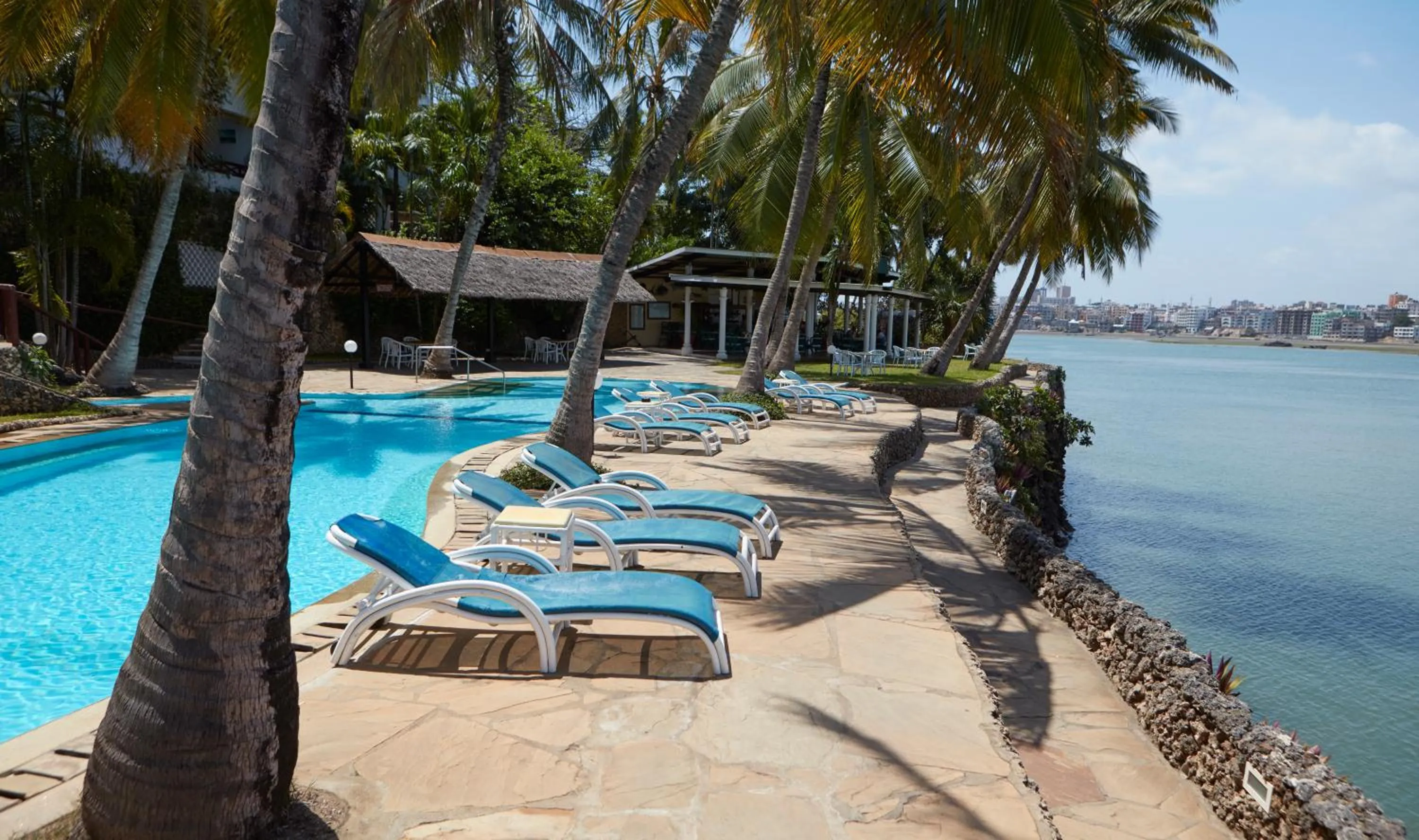 Swimming pool in Tamarind Village Hotel Apartments