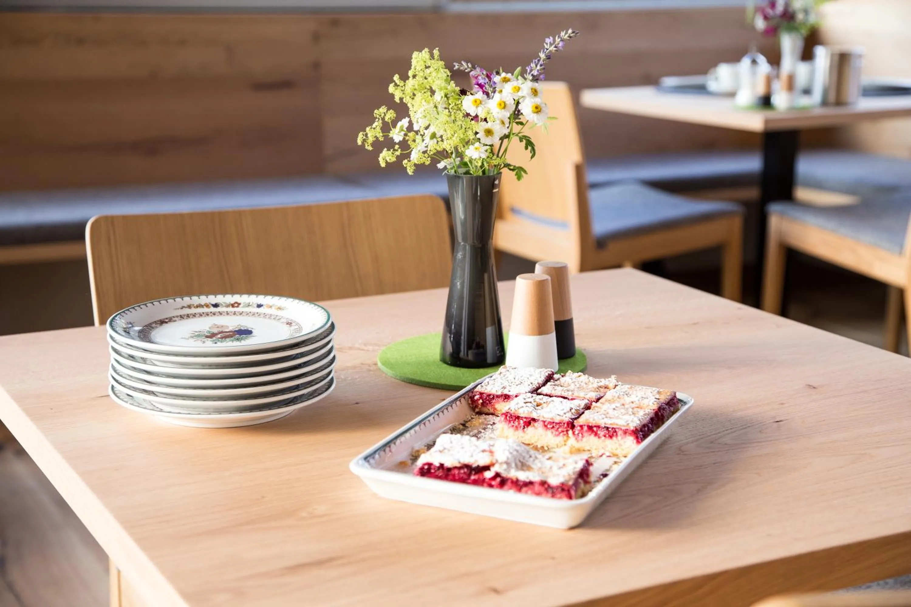 Food and drinks in Alpenhof