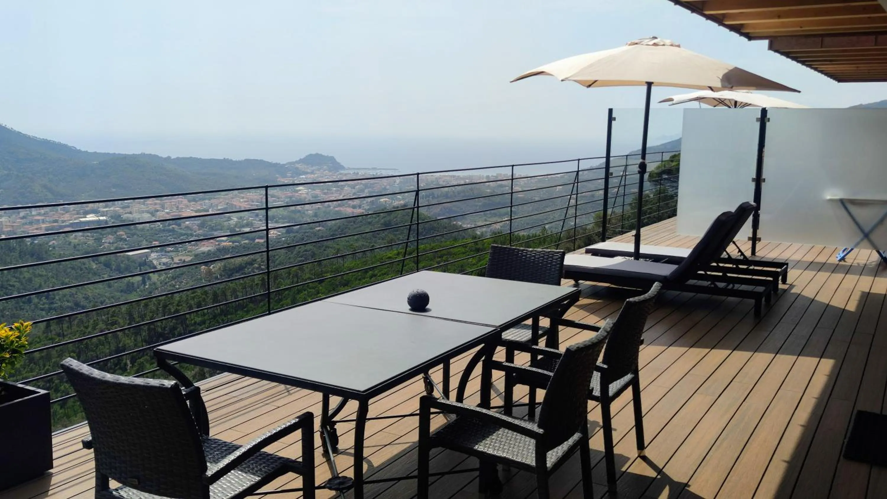 Balcony/Terrace in Chincamea