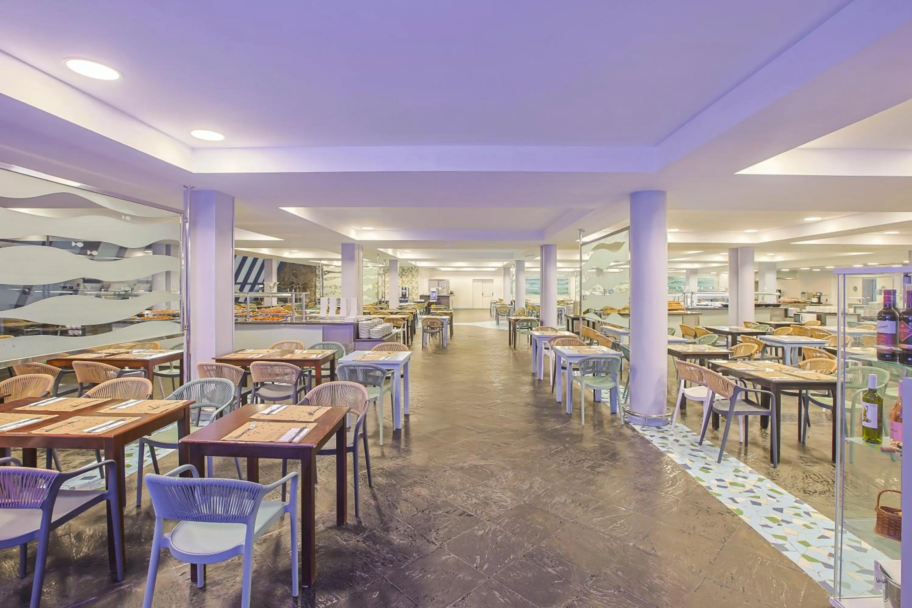 Dining area in Hotel Moon Dreams Portomagno