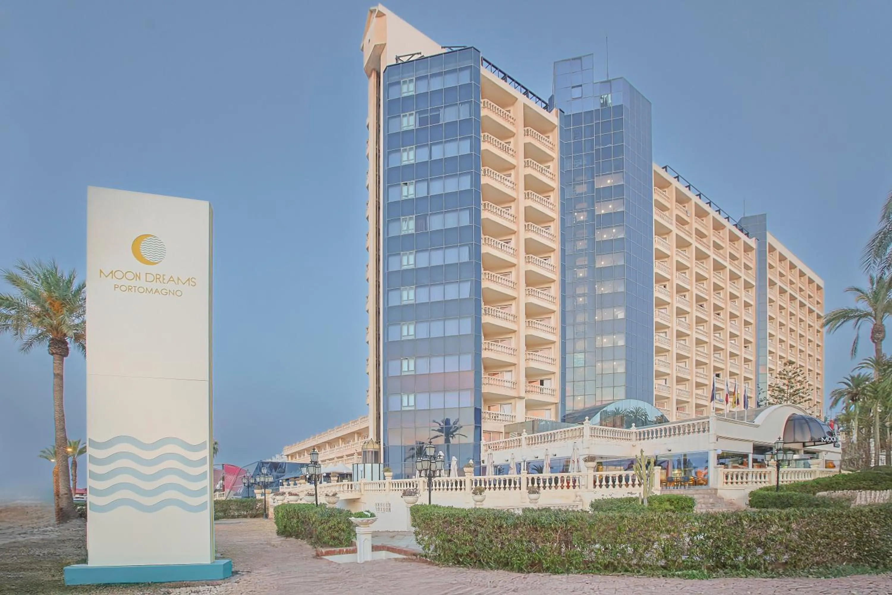 Property building in Hotel Moon Dreams Portomagno