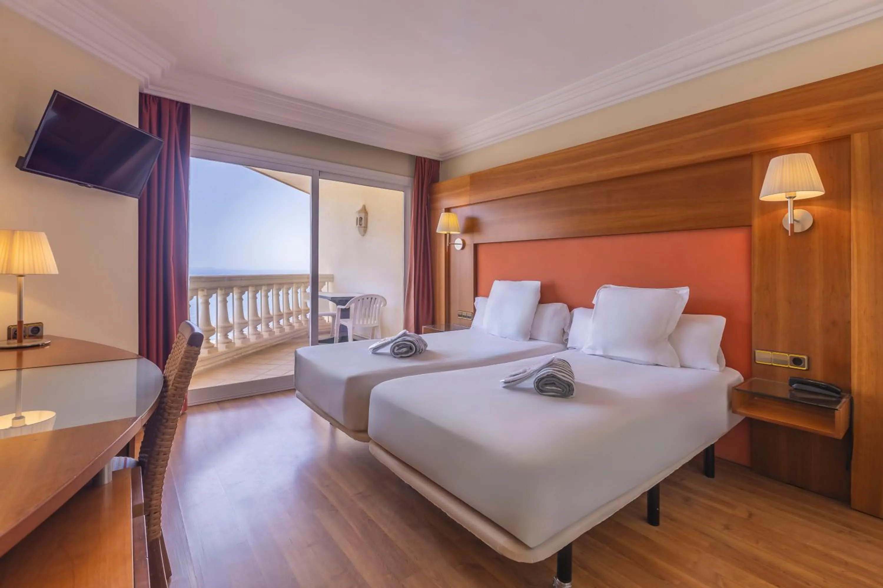 Bedroom, Bed in Hotel Moon Dreams Portomagno