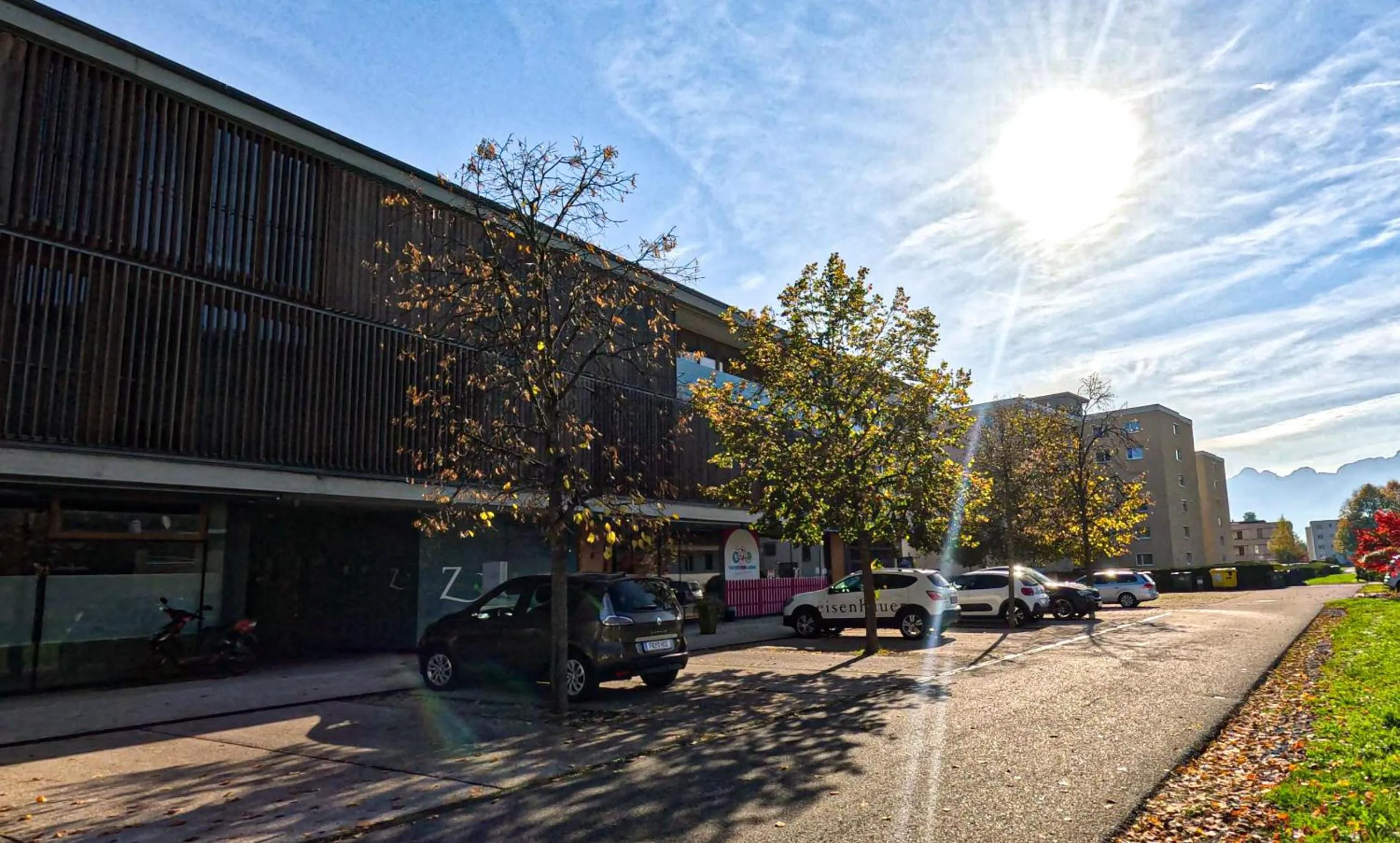 Property building in Motel Z - self checkin