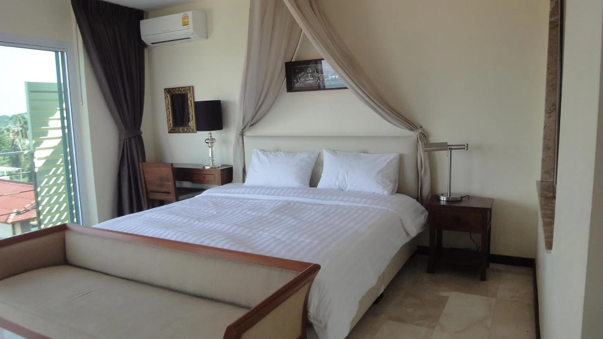 Day, Bed in Anam Cara