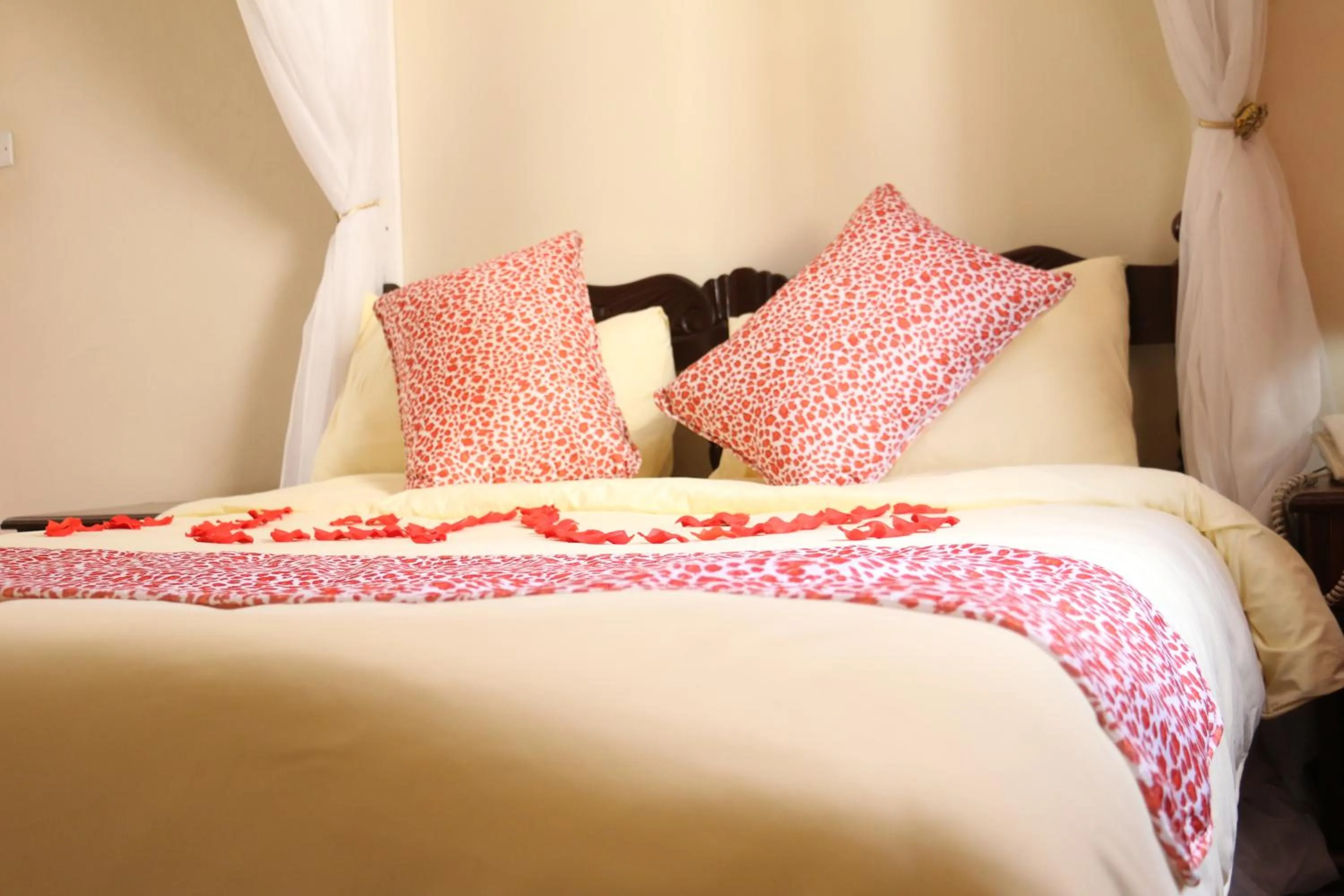 Property building, Bed in Adventist LMS Guest House & Conference Centre