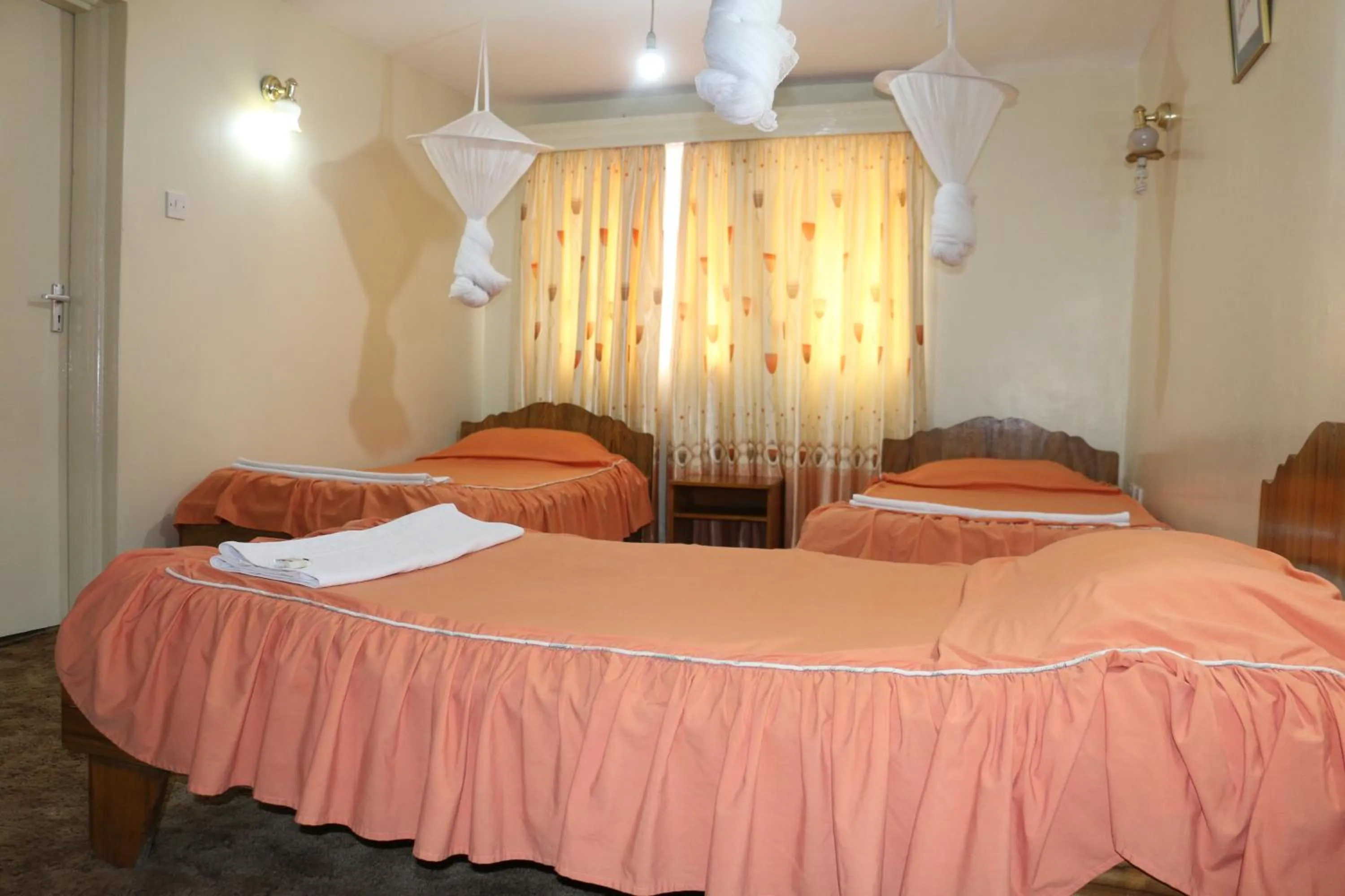 Property building, Bed in Adventist LMS Guest House & Conference Centre