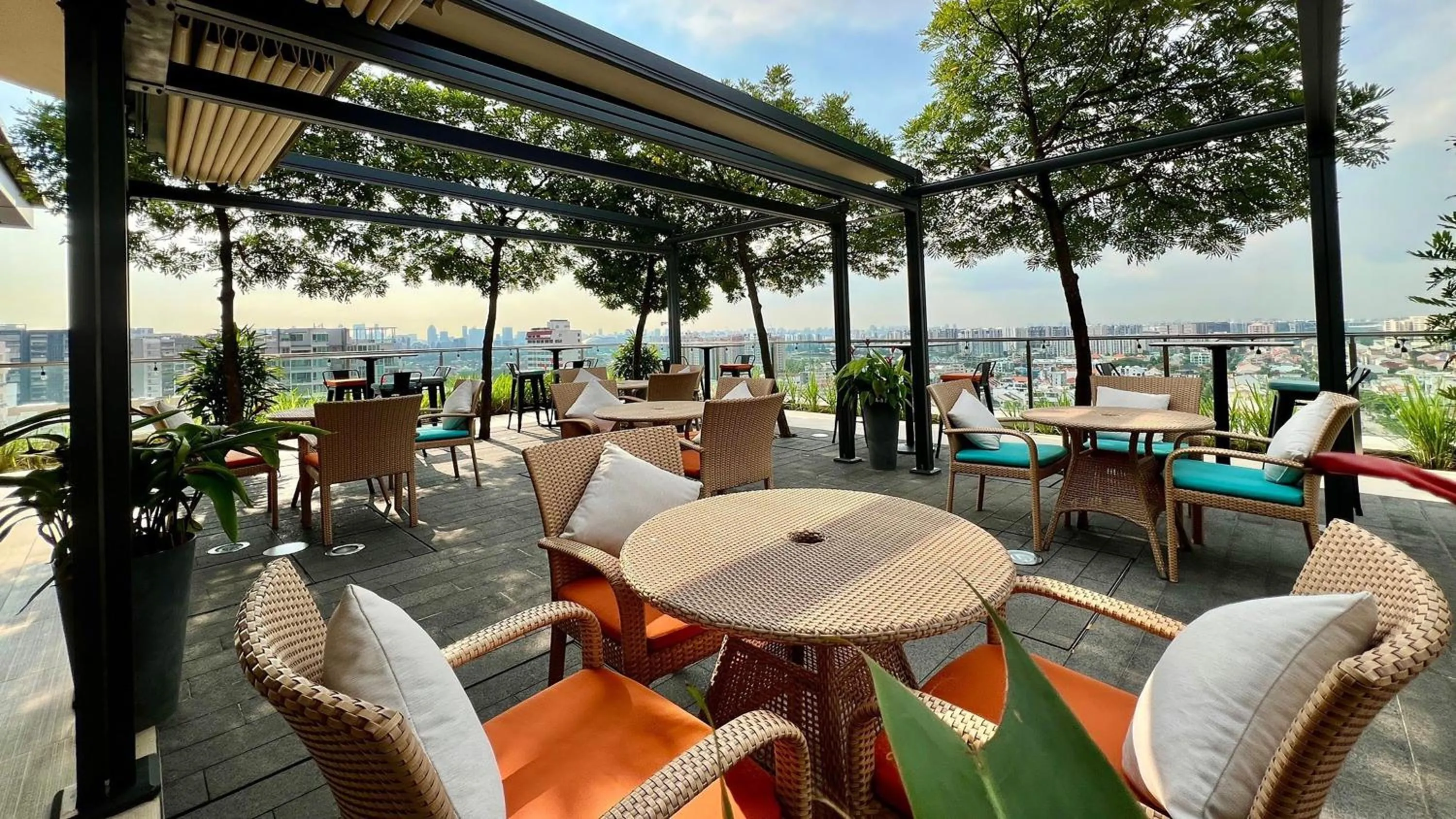 Lounge or bar in Hotel Indigo Singapore Katong by IHG