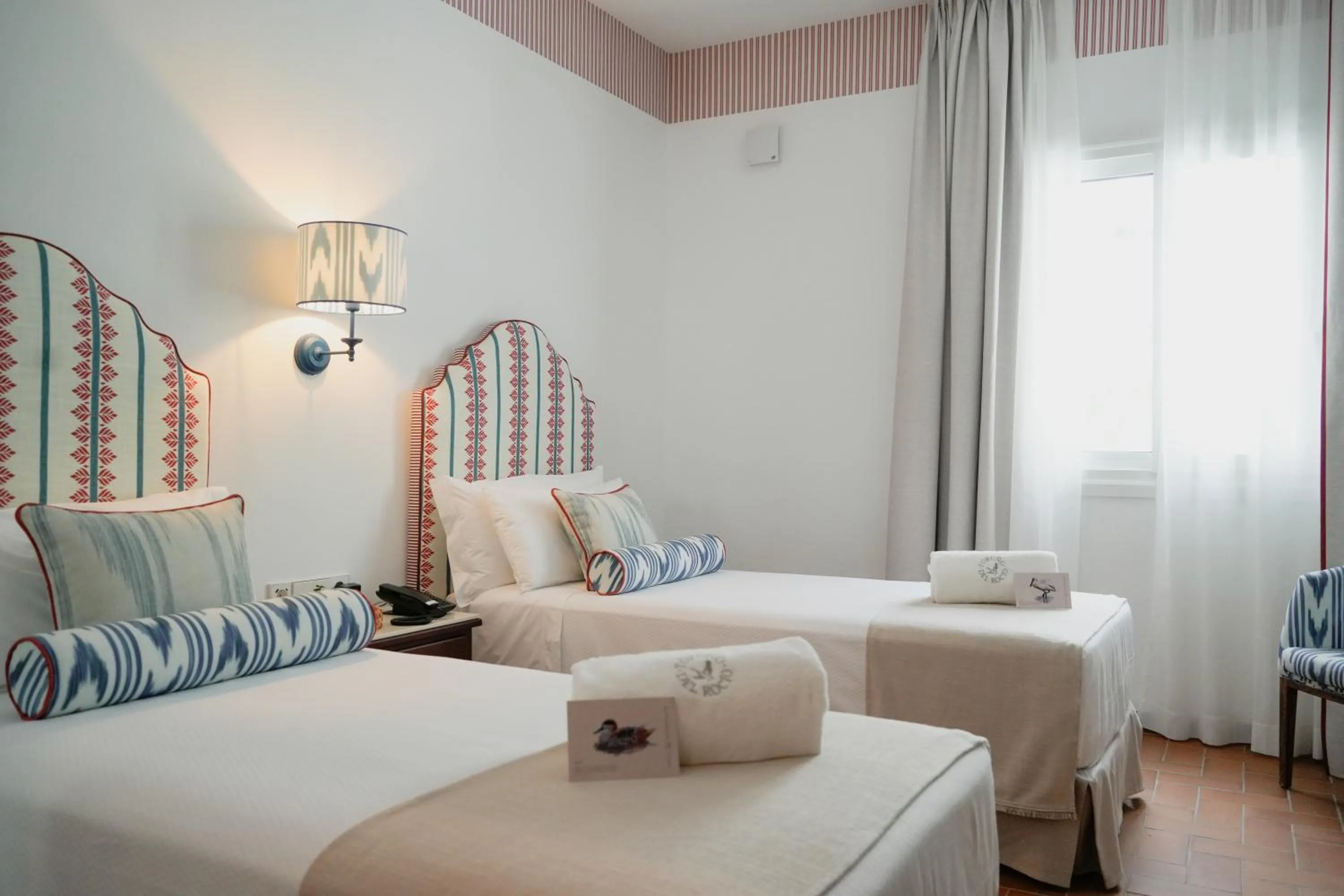 Inner courtyard view, Bed in Hotel Toruño del Rocío