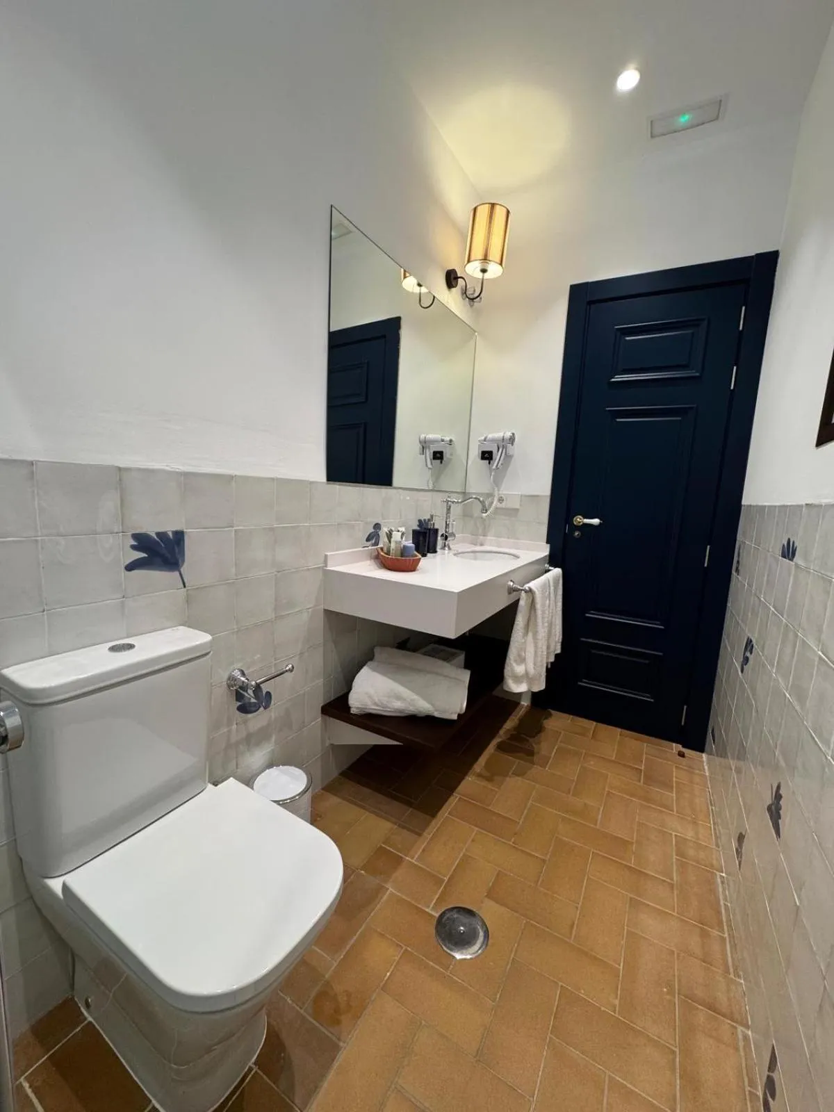 Bathroom in Hotel Toruño del Rocío