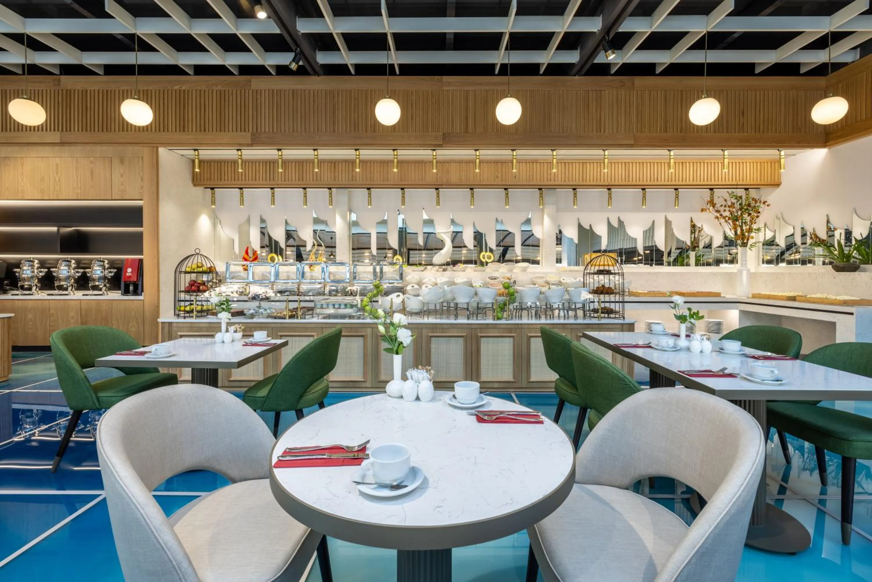 Restaurant/places to eat in Clarion Hotel Golden Horn