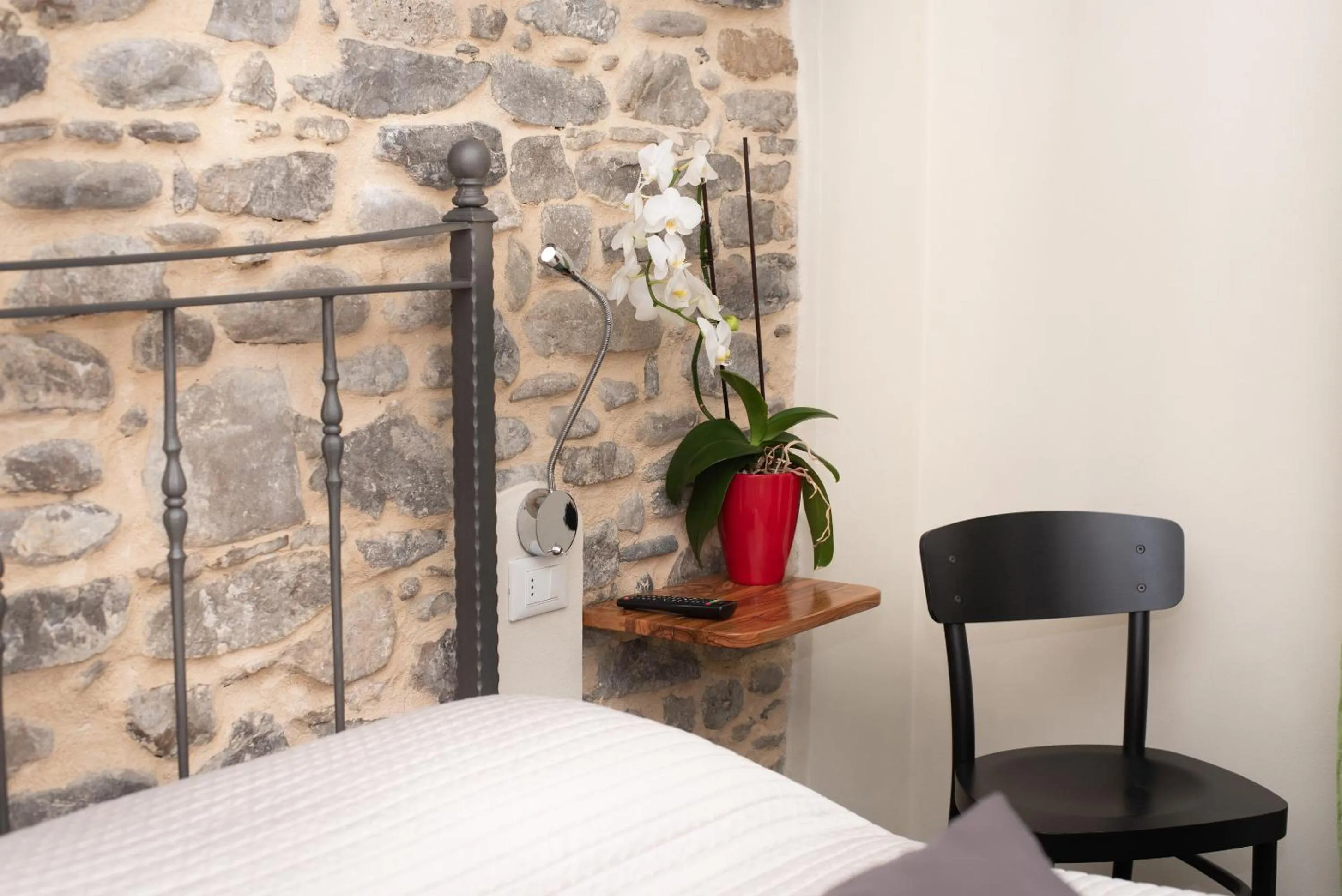 Bedroom, Bed in U Campanin