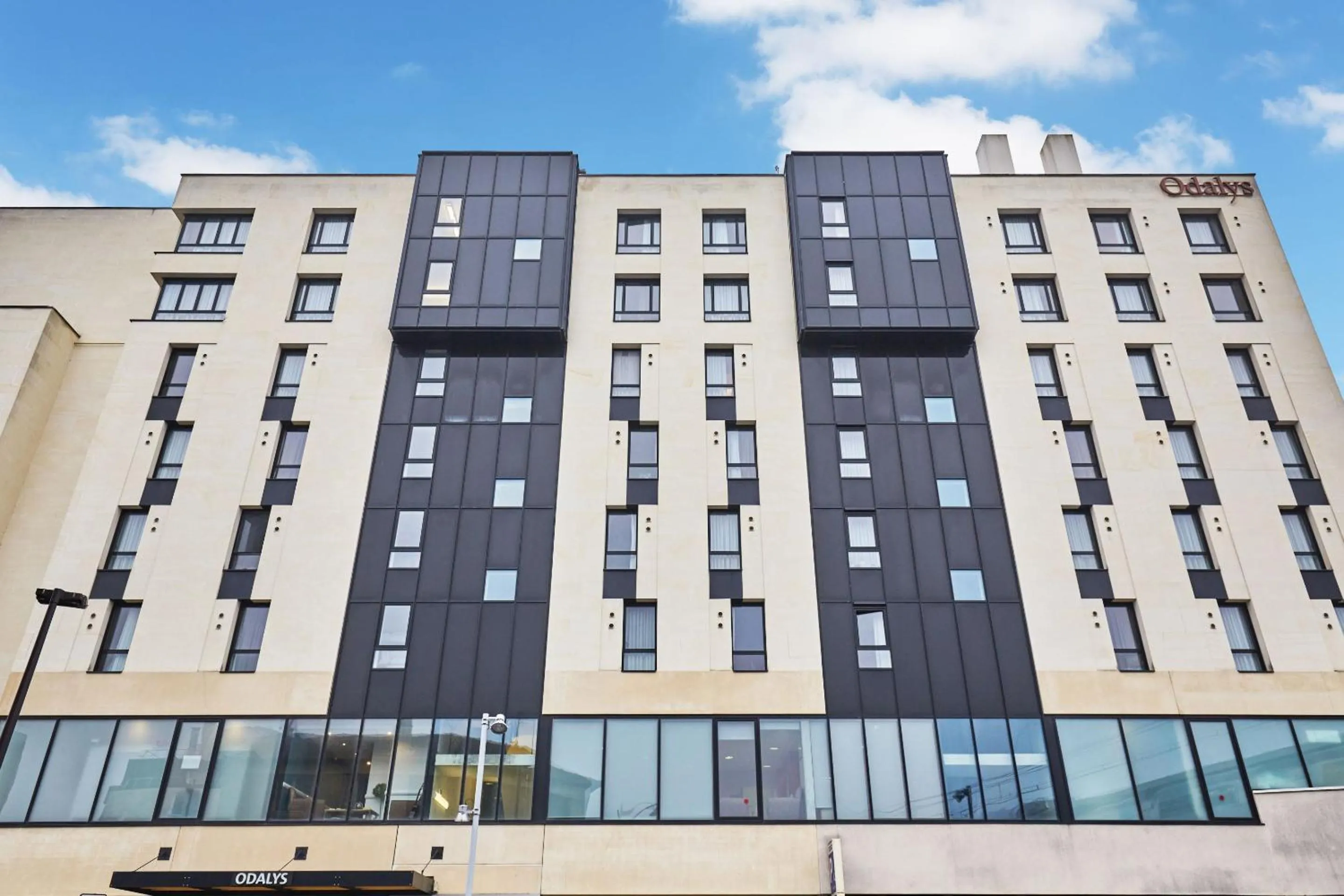 Property building in Résidence Odalys Paris Rueil