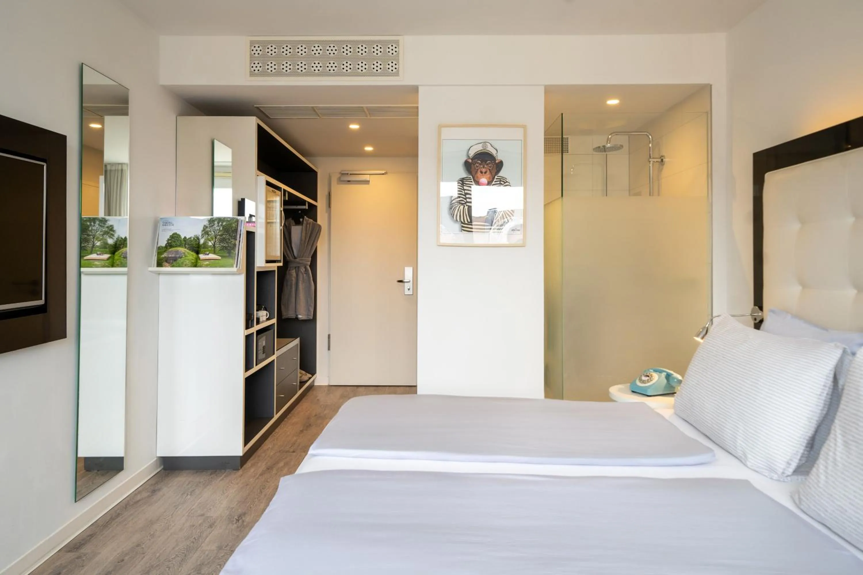 Bed in INNSiDE by Meliá Aachen