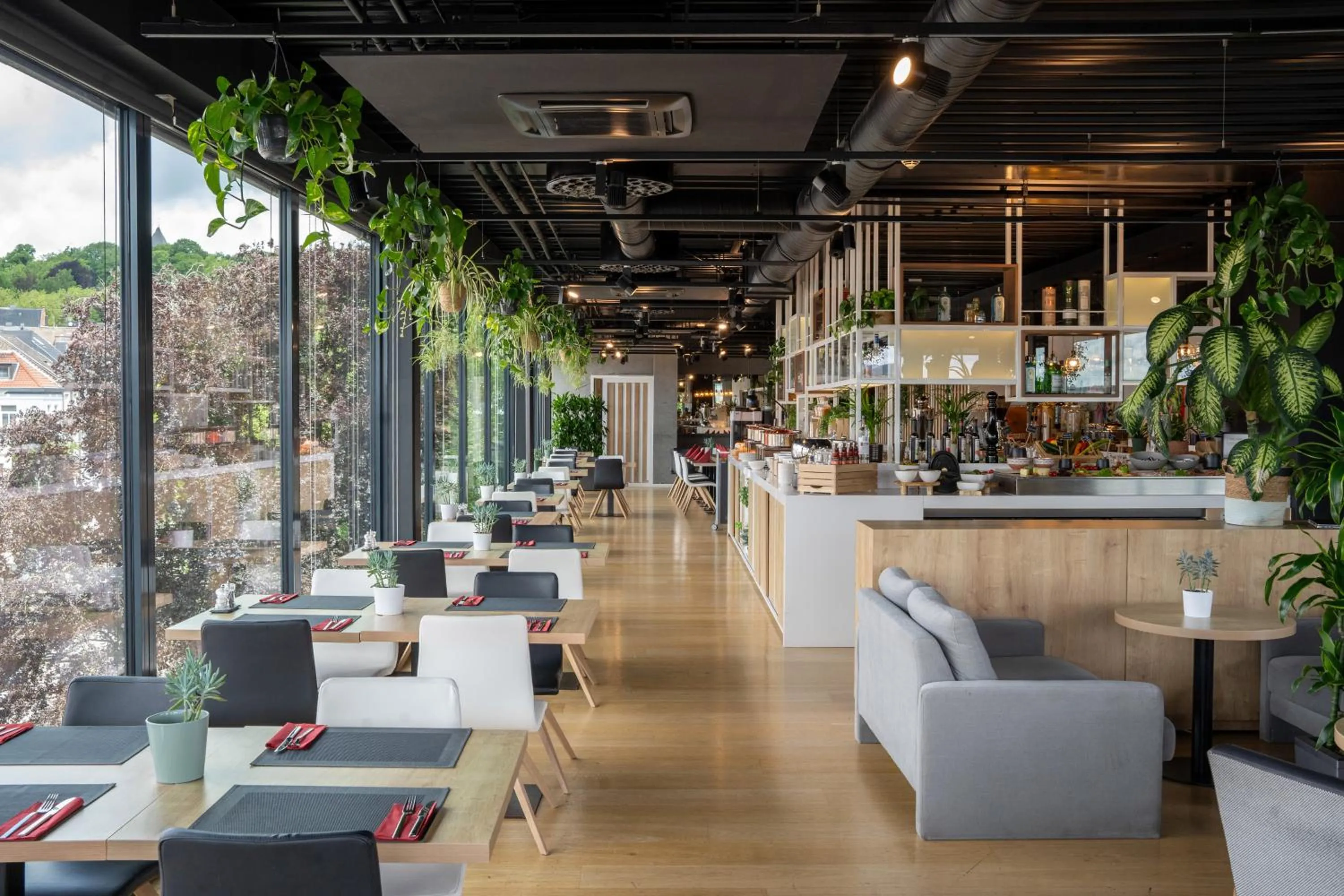 Restaurant/places to eat in INNSiDE by Meliá Aachen