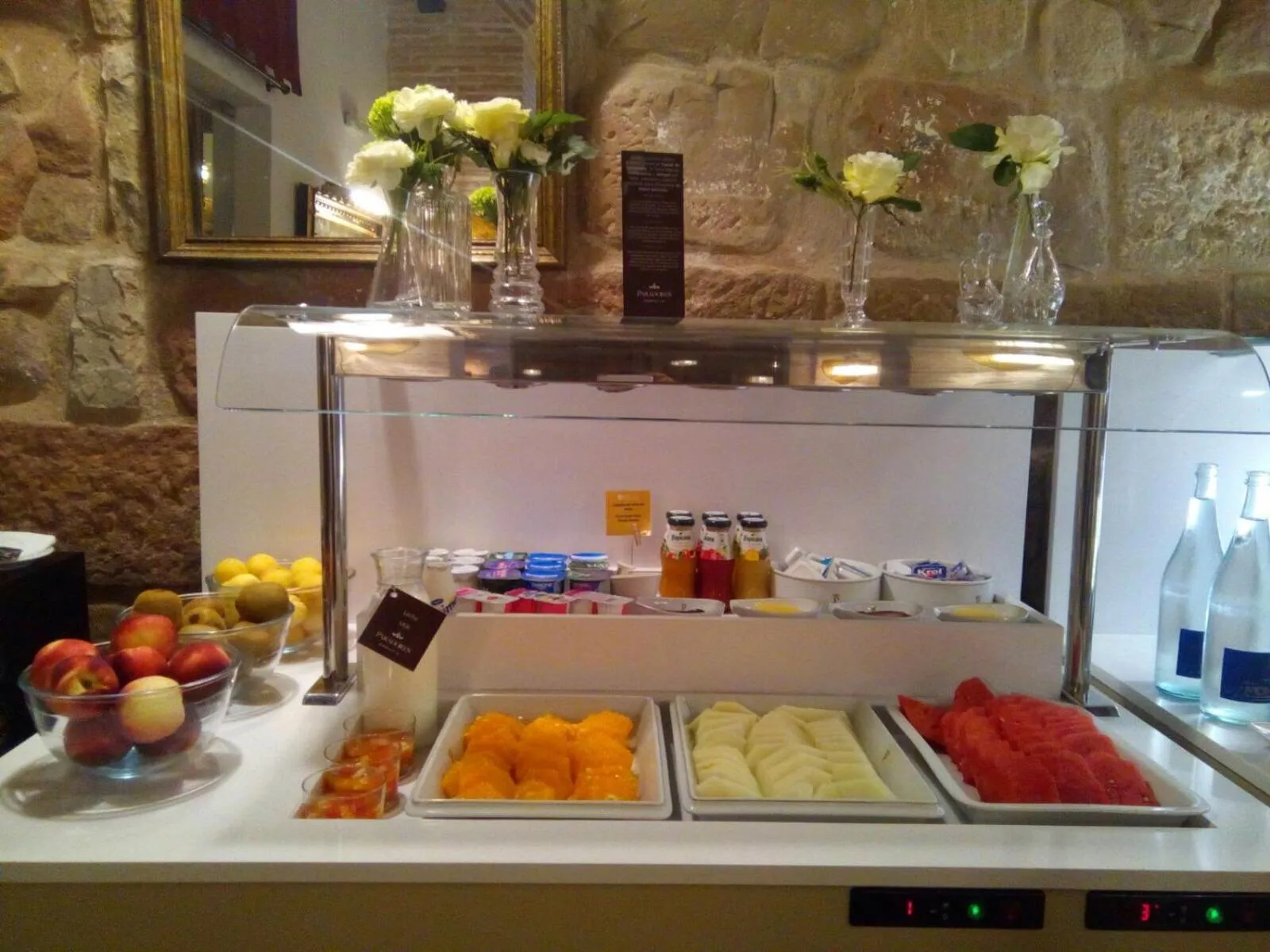 Breakfast in Parador de Olite