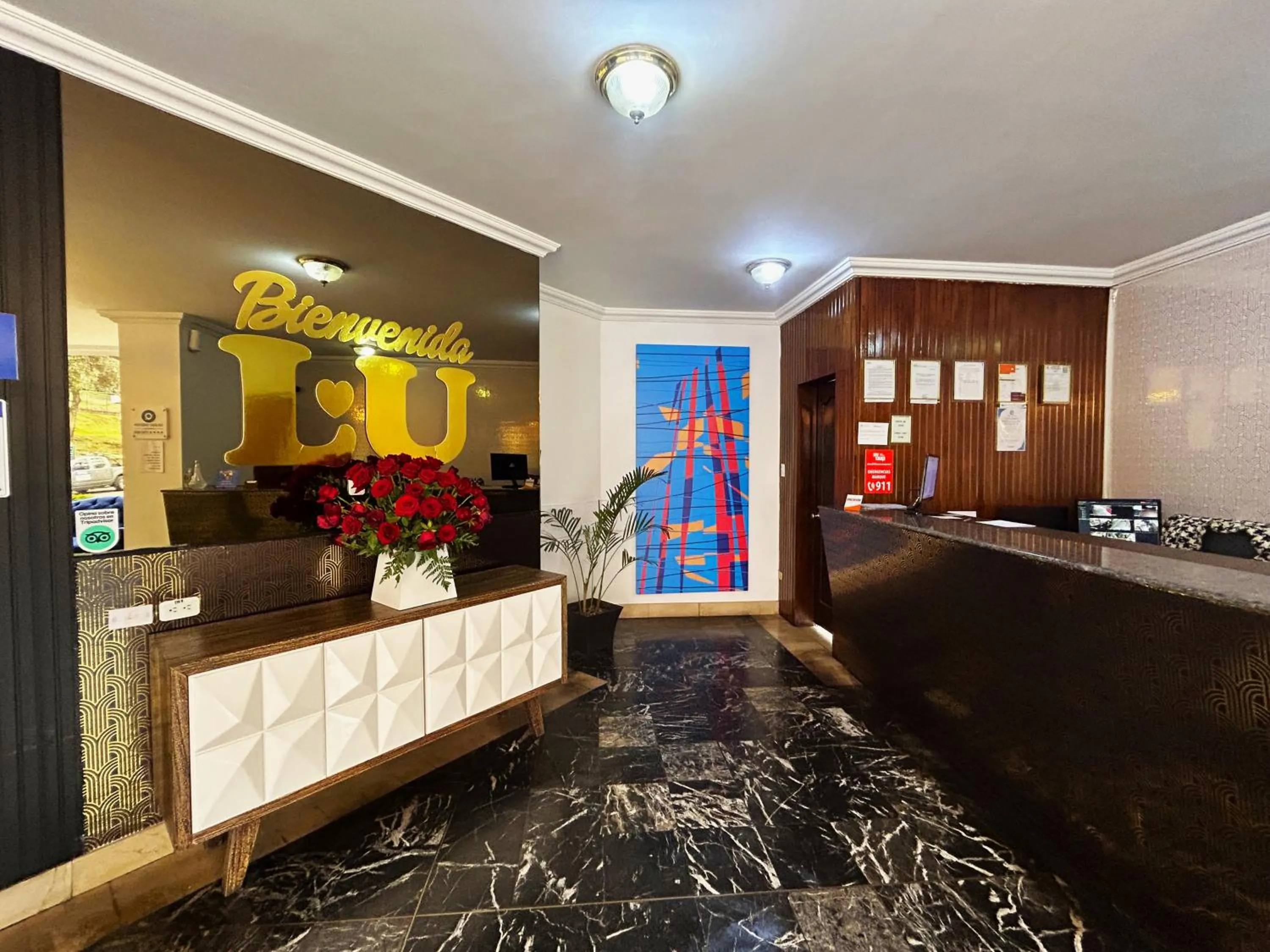 Lobby or reception in Stanford Suites Hotel