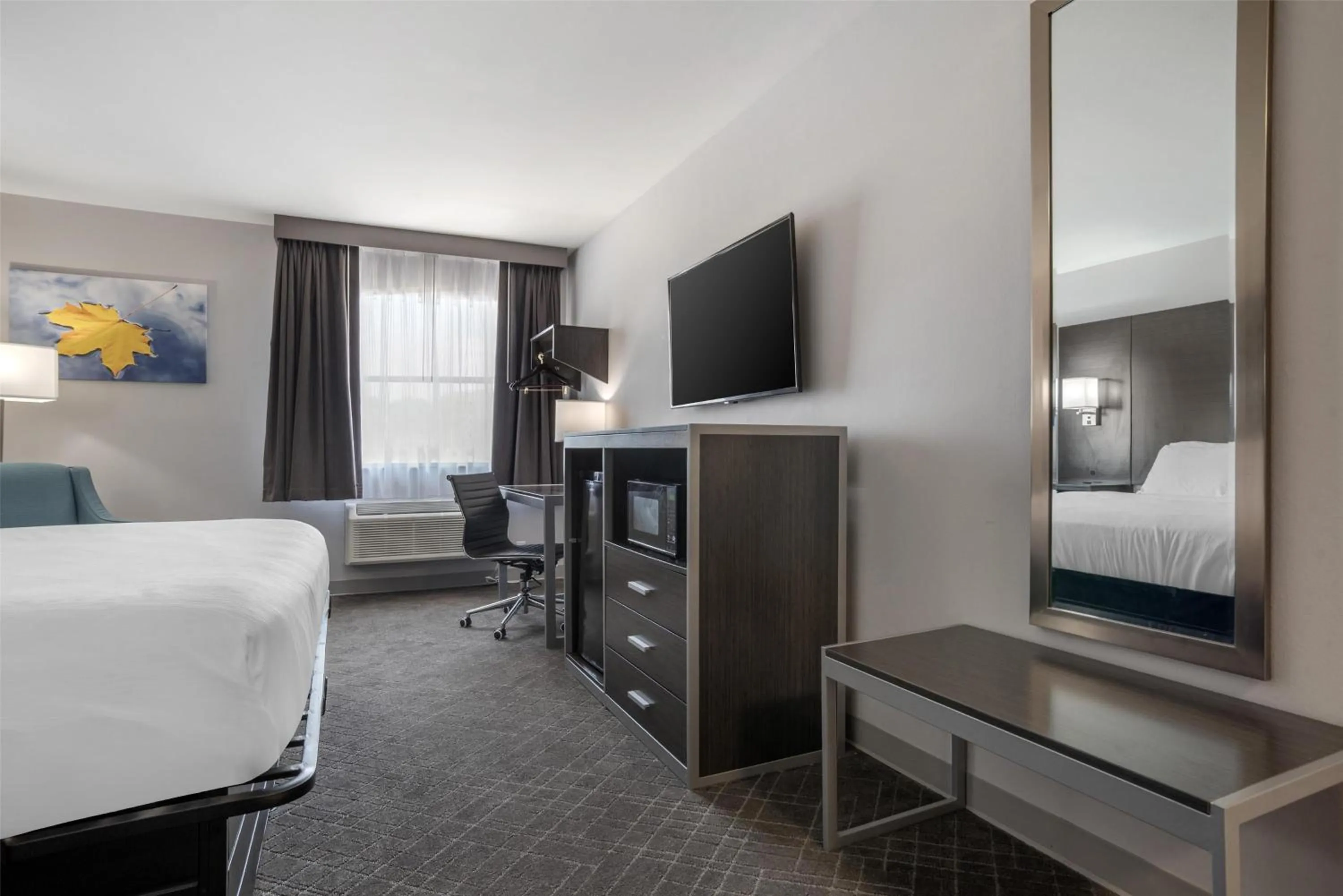 Bedroom, Bed in SureStay Plus by Best Western St. James Donaldsonville