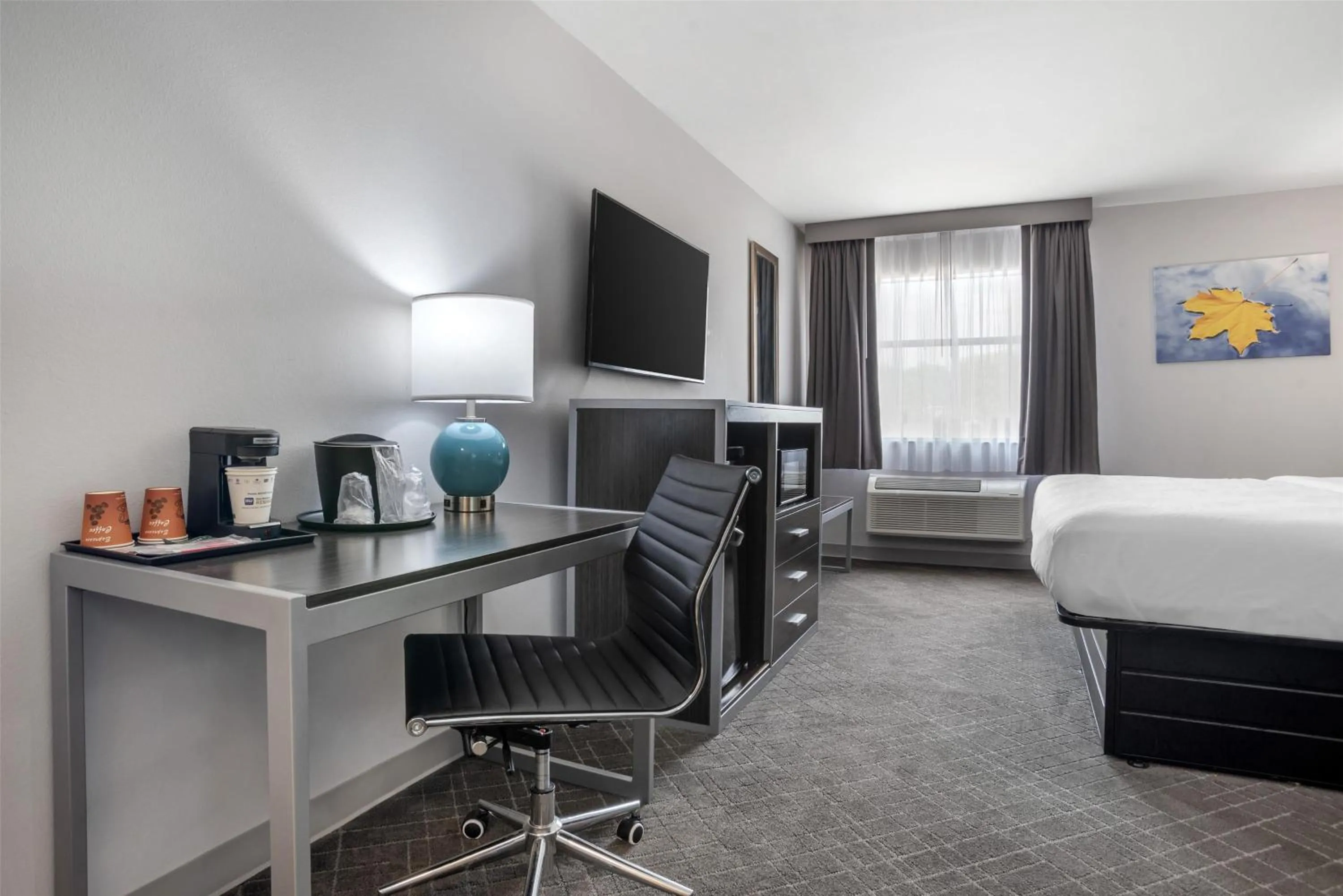 Bedroom, Bed in SureStay Plus by Best Western St. James Donaldsonville