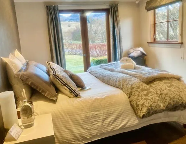 Property building, Bed in Three Thirty B & B